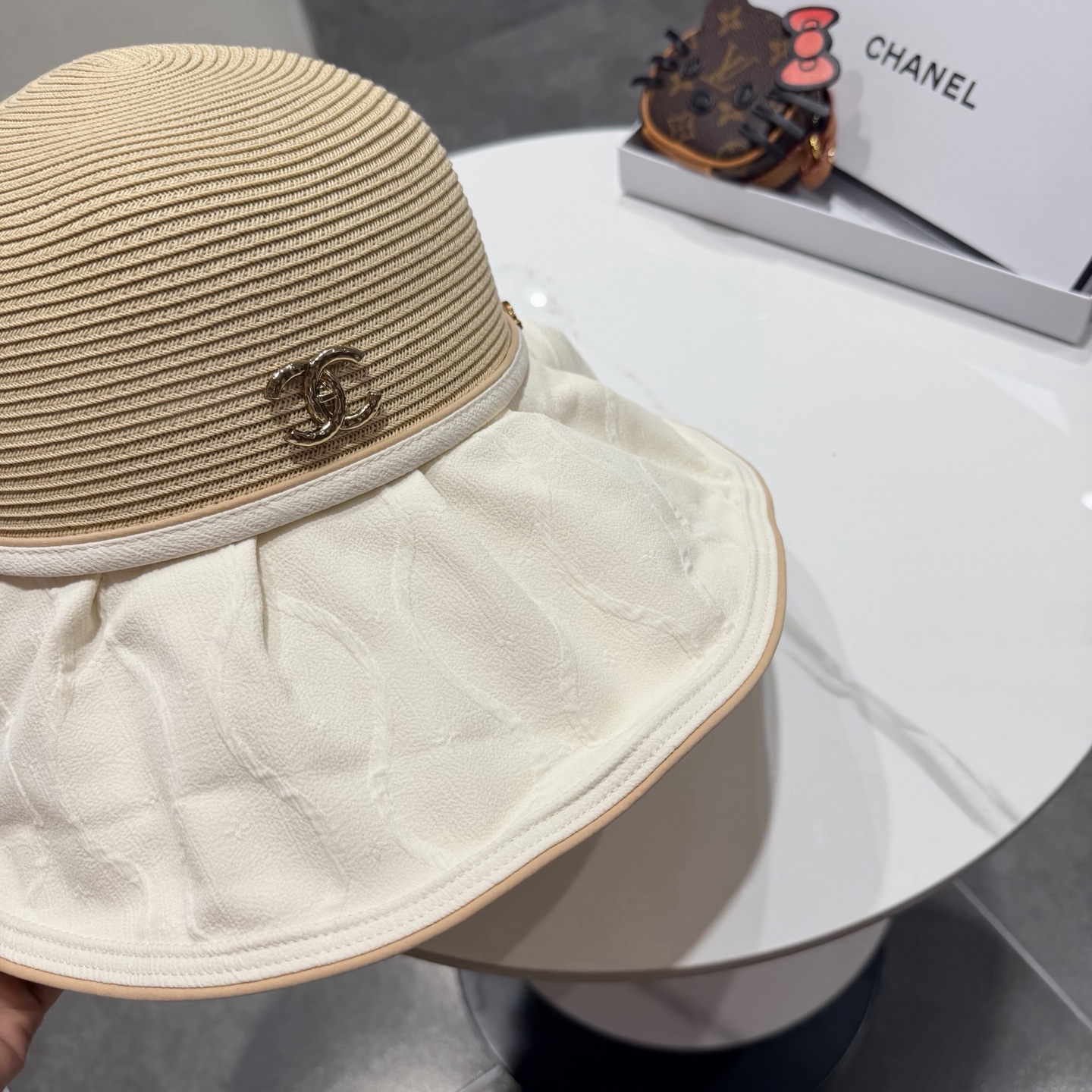 chanel香奈儿2026新款夏季防晒大檐草编渔夫帽女防紫外线遮阳帽沙滩度假防晒帽