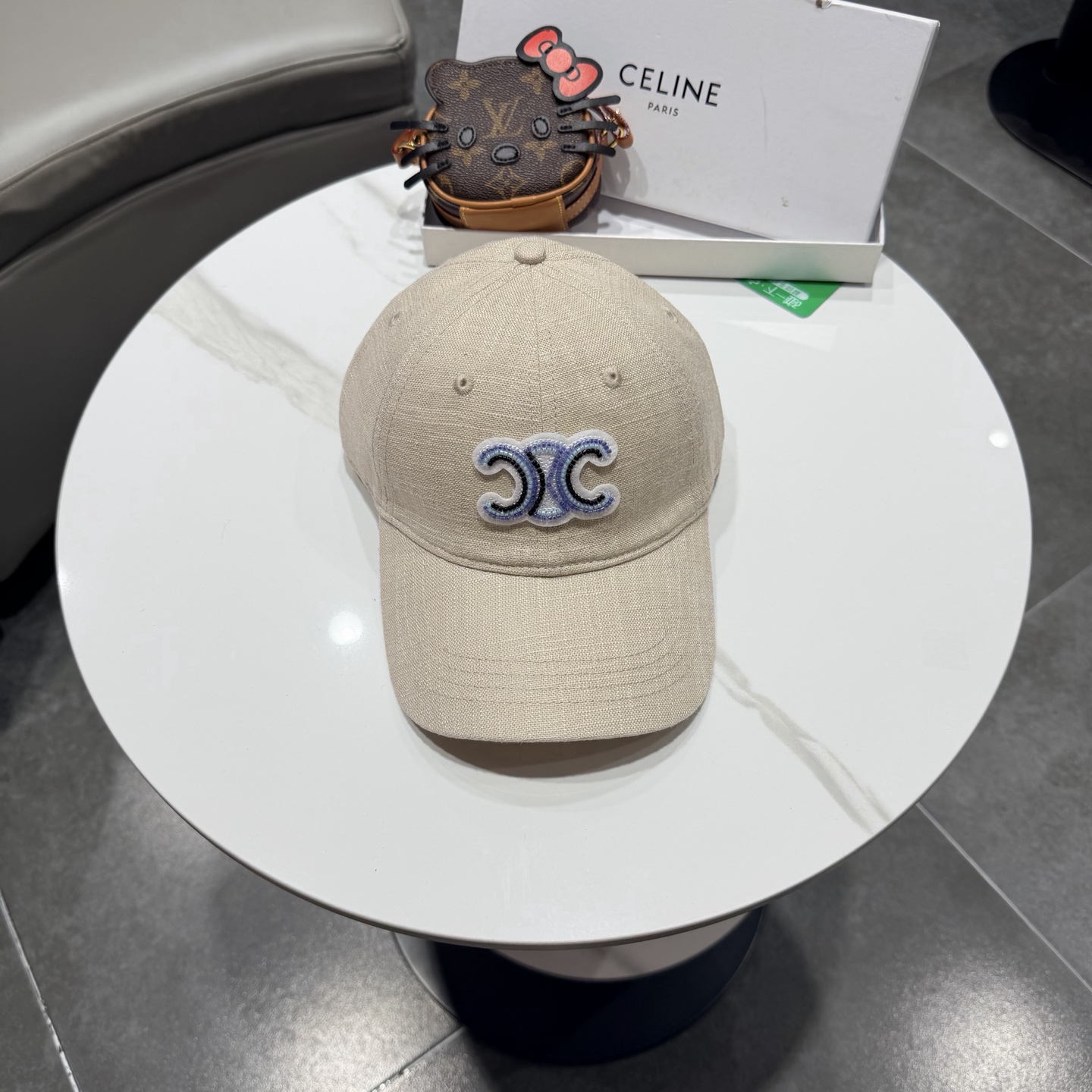 【CELINE赛琳】新款经典休闲潮流款 棒球帽日韩风格，随便搭配都超好看！出门旅游，绝对要入手的一款