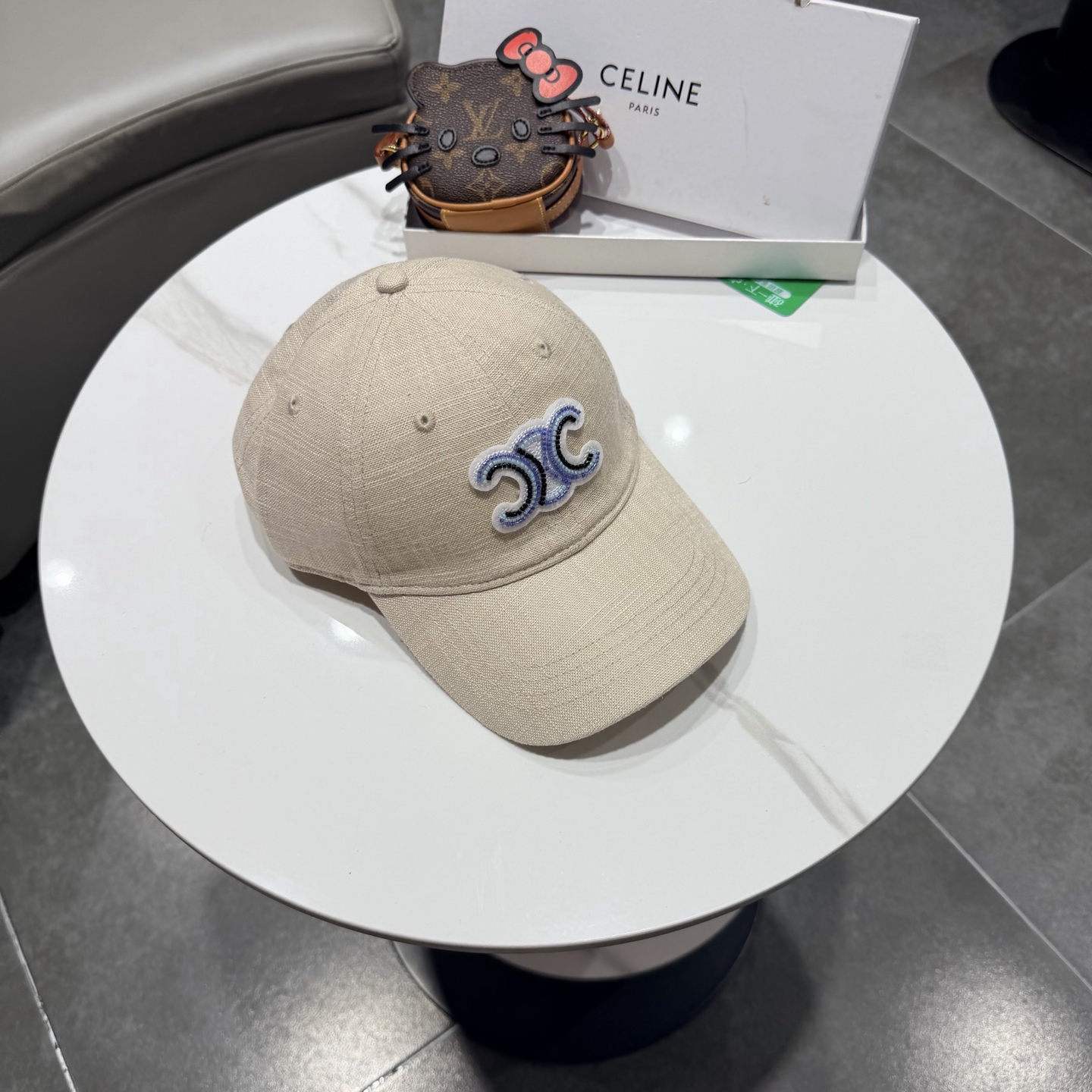 【CELINE赛琳】新款经典休闲潮流款 棒球帽日韩风格，随便搭配都超好看！出门旅游，绝对要入手的一款