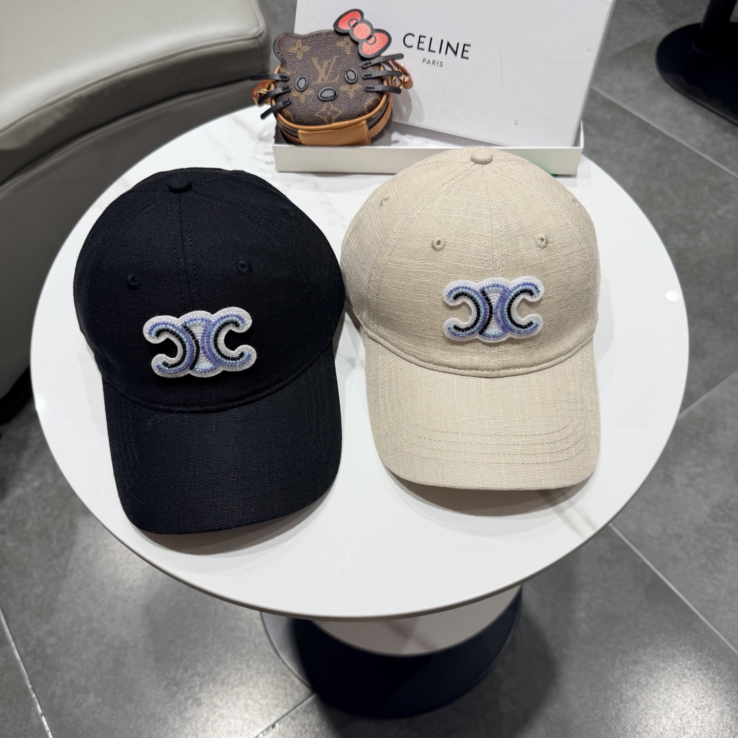 【CELINE赛琳】新款经典休闲潮流款 棒球帽日韩风格，随便搭配都超好看！出门旅游，绝对要入手的一款