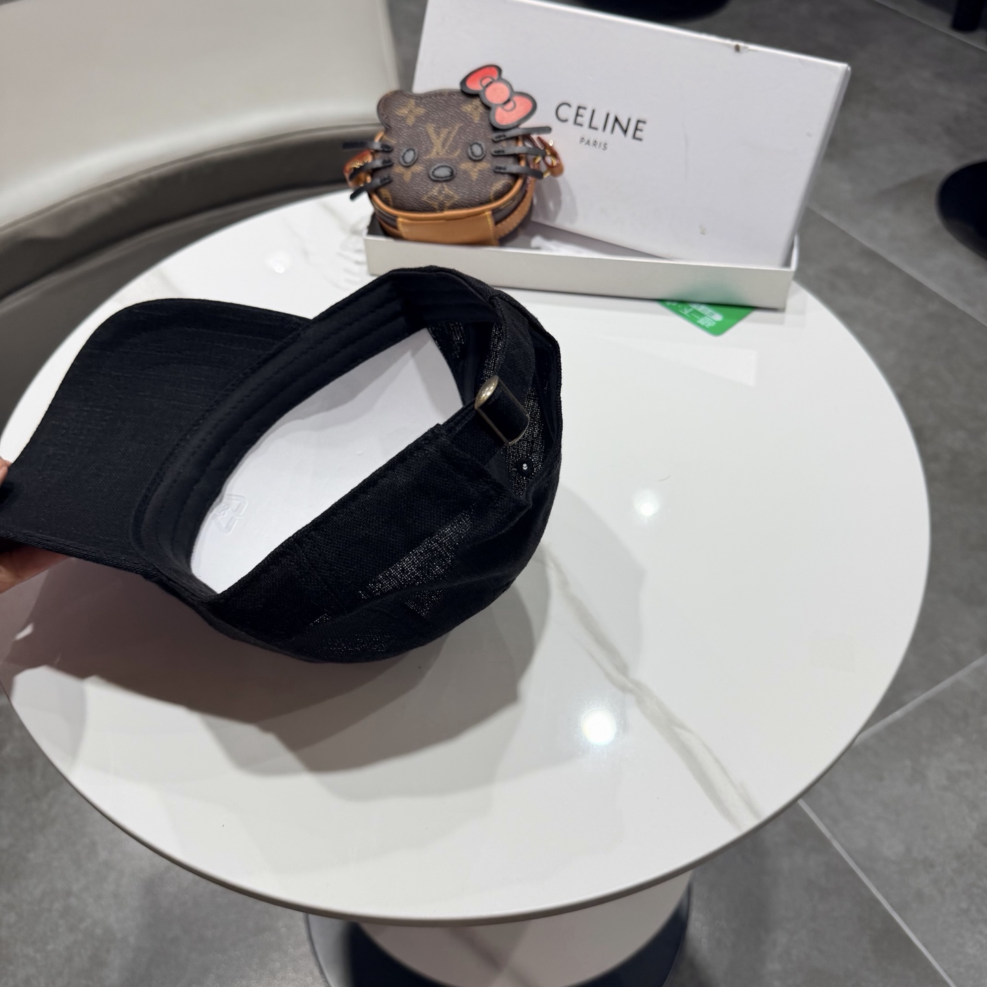 【CELINE赛琳】新款经典休闲潮流款 棒球帽日韩风格，随便搭配都超好看！出门旅游，绝对要入手的一款