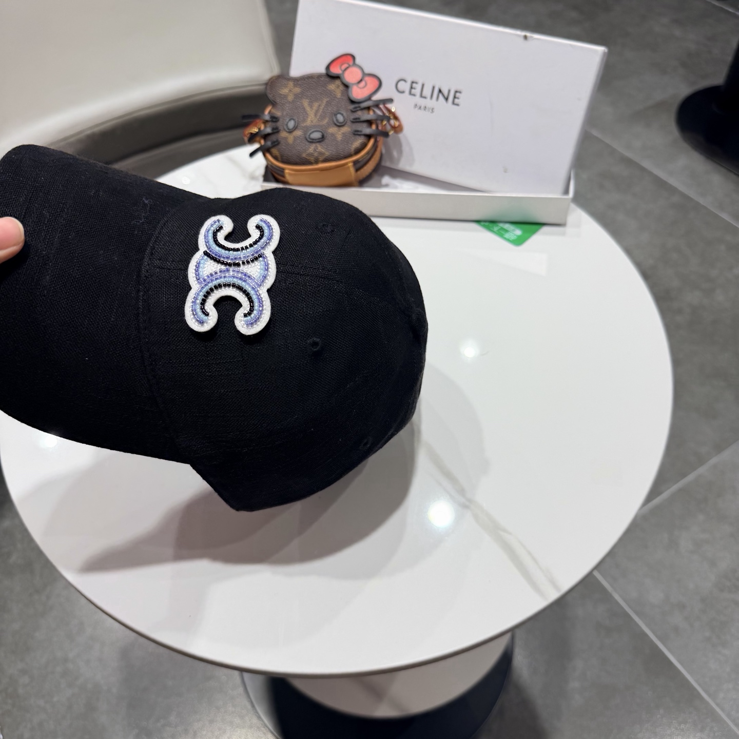 【CELINE赛琳】新款经典休闲潮流款 棒球帽日韩风格，随便搭配都超好看！出门旅游，绝对要入手的一款