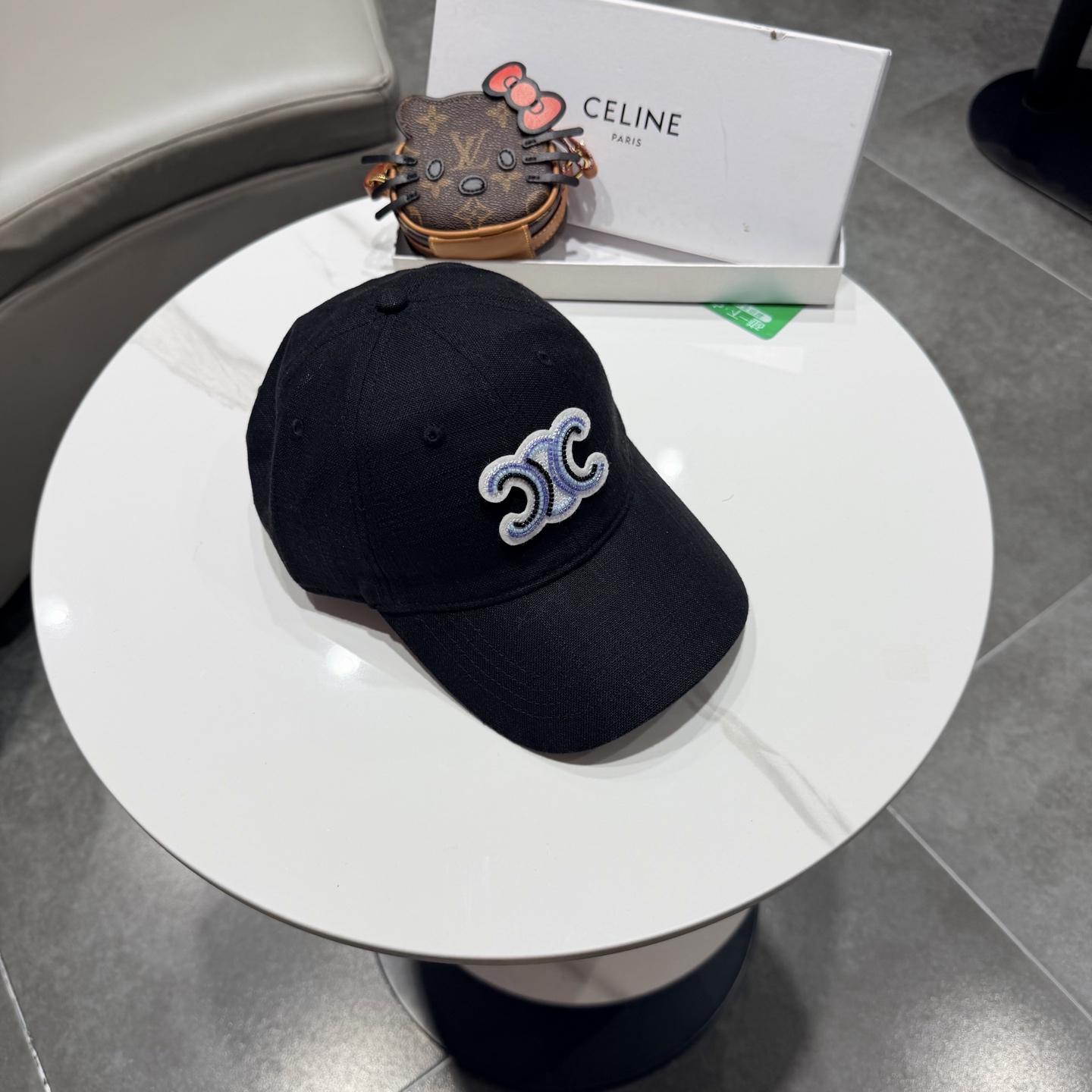 【CELINE赛琳】新款经典休闲潮流款 棒球帽日韩风格，随便搭配都超好看！出门旅游，绝对要入手的一款