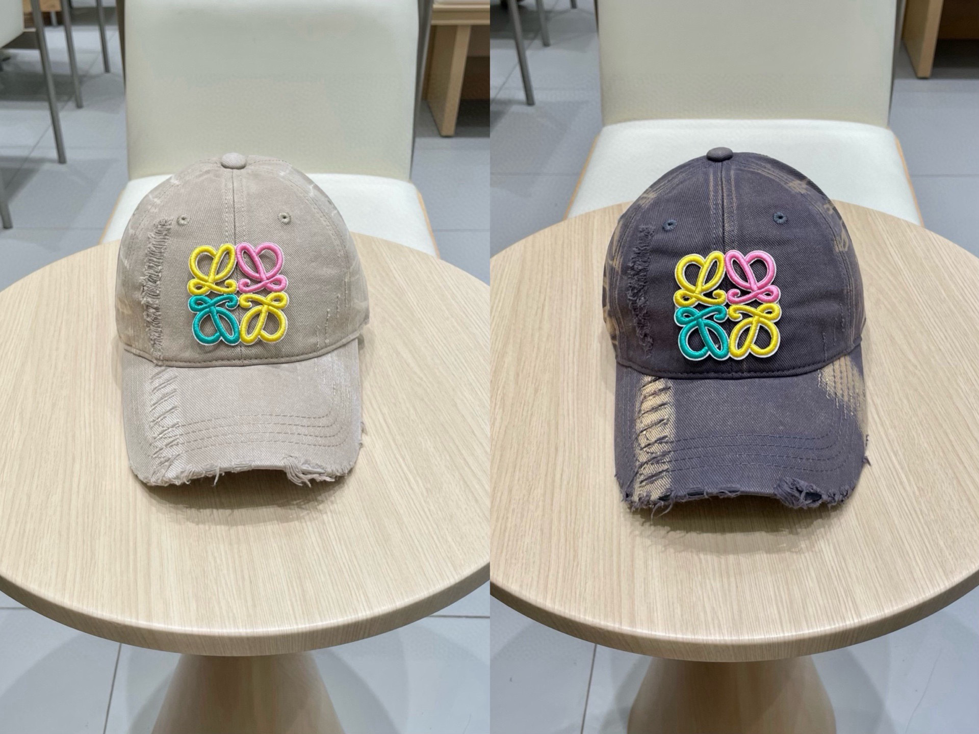 LOEWE罗意威2025 新款棒球帽经典罗意威标志，男女同款百搭透气，四季可佩戴