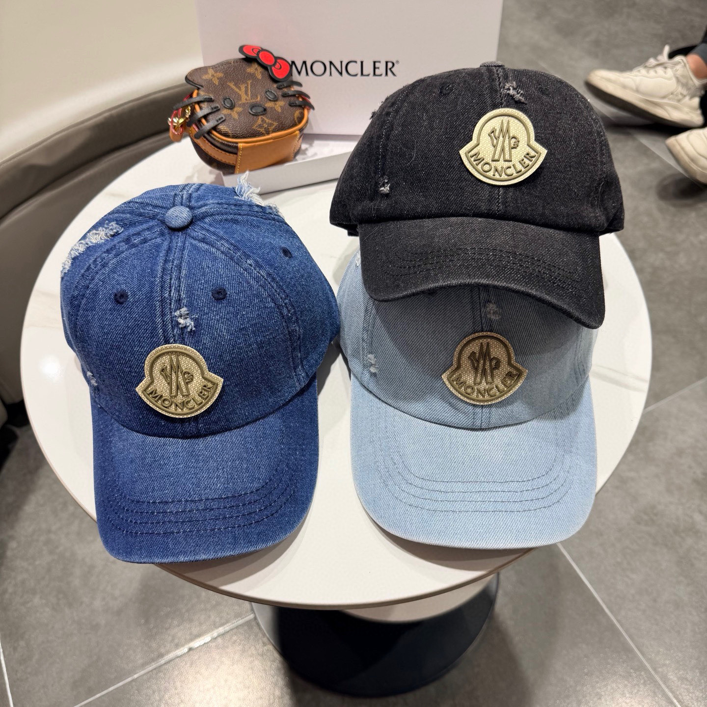 。蒙口Moncler 秋冬款新款个性棒球帽，高品质高颜值时尚单品！男女同款