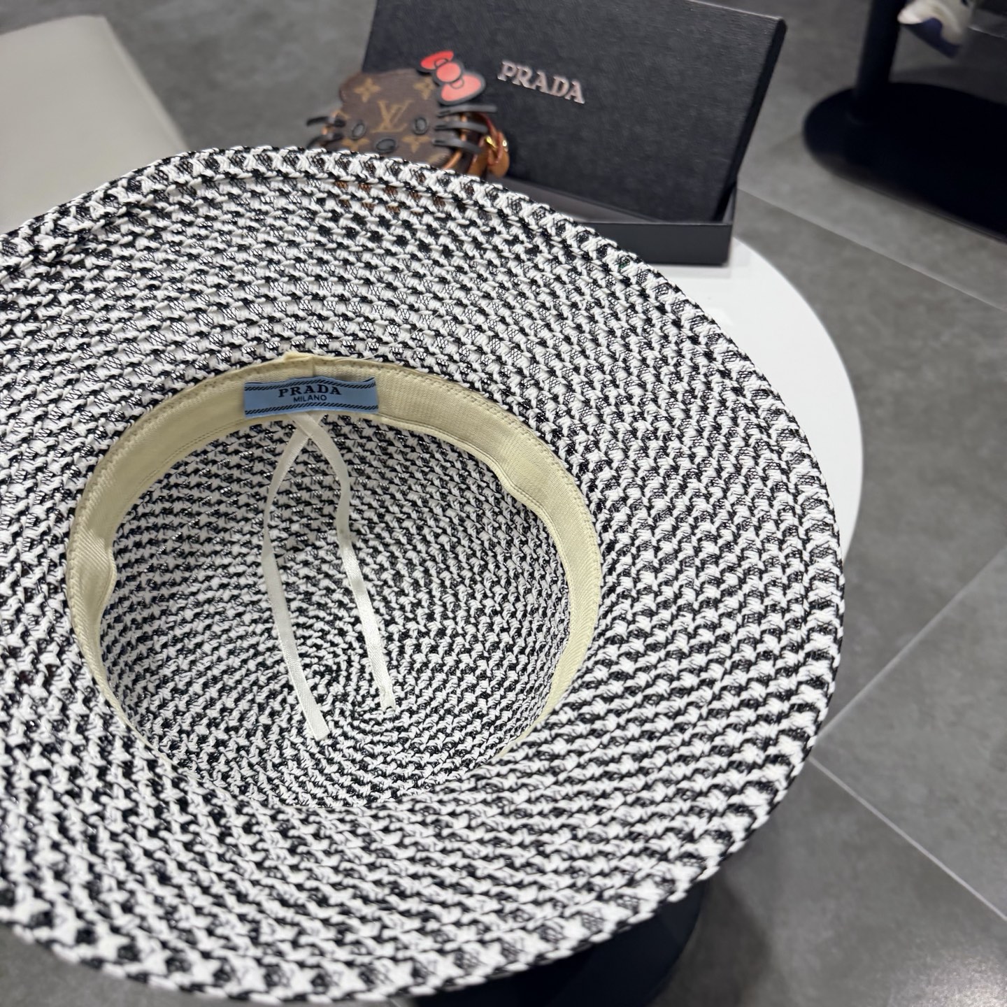 普拉达2026夏款礼帽，草帽，小清新 头围57cm