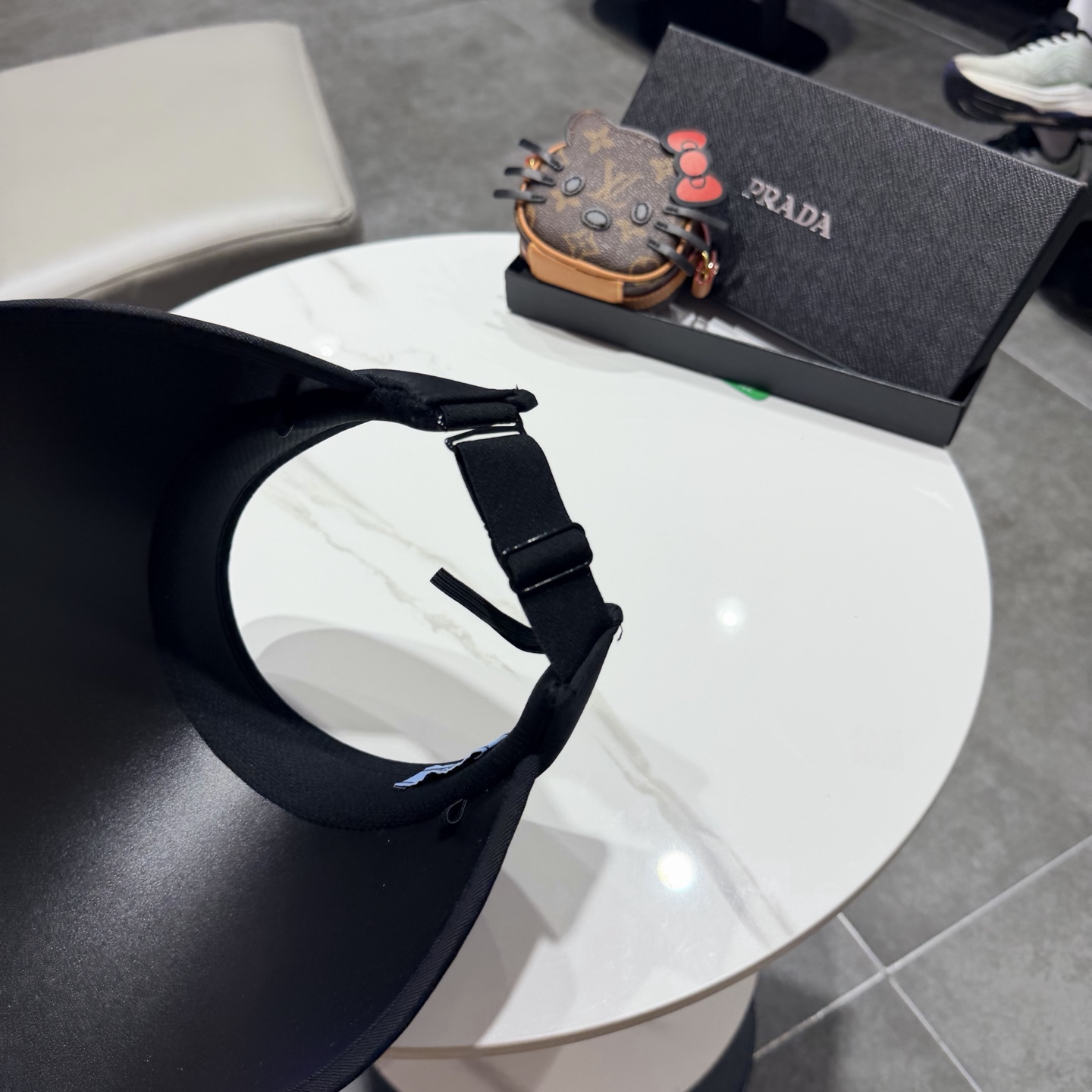 普拉达空顶帽遮阳效果一流🥳🥳墙裂推荐🔺