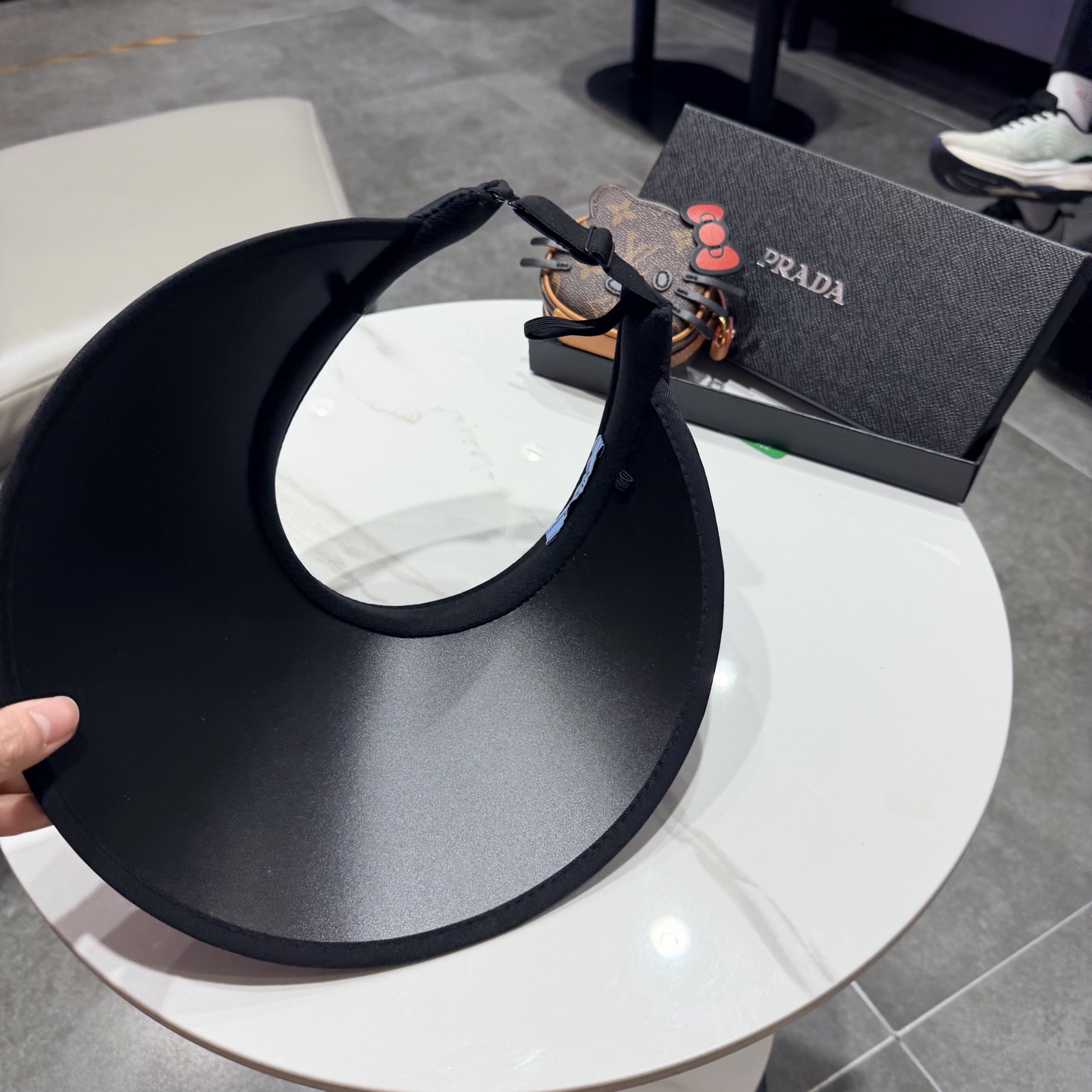 普拉达空顶帽遮阳效果一流🥳🥳墙裂推荐🔺