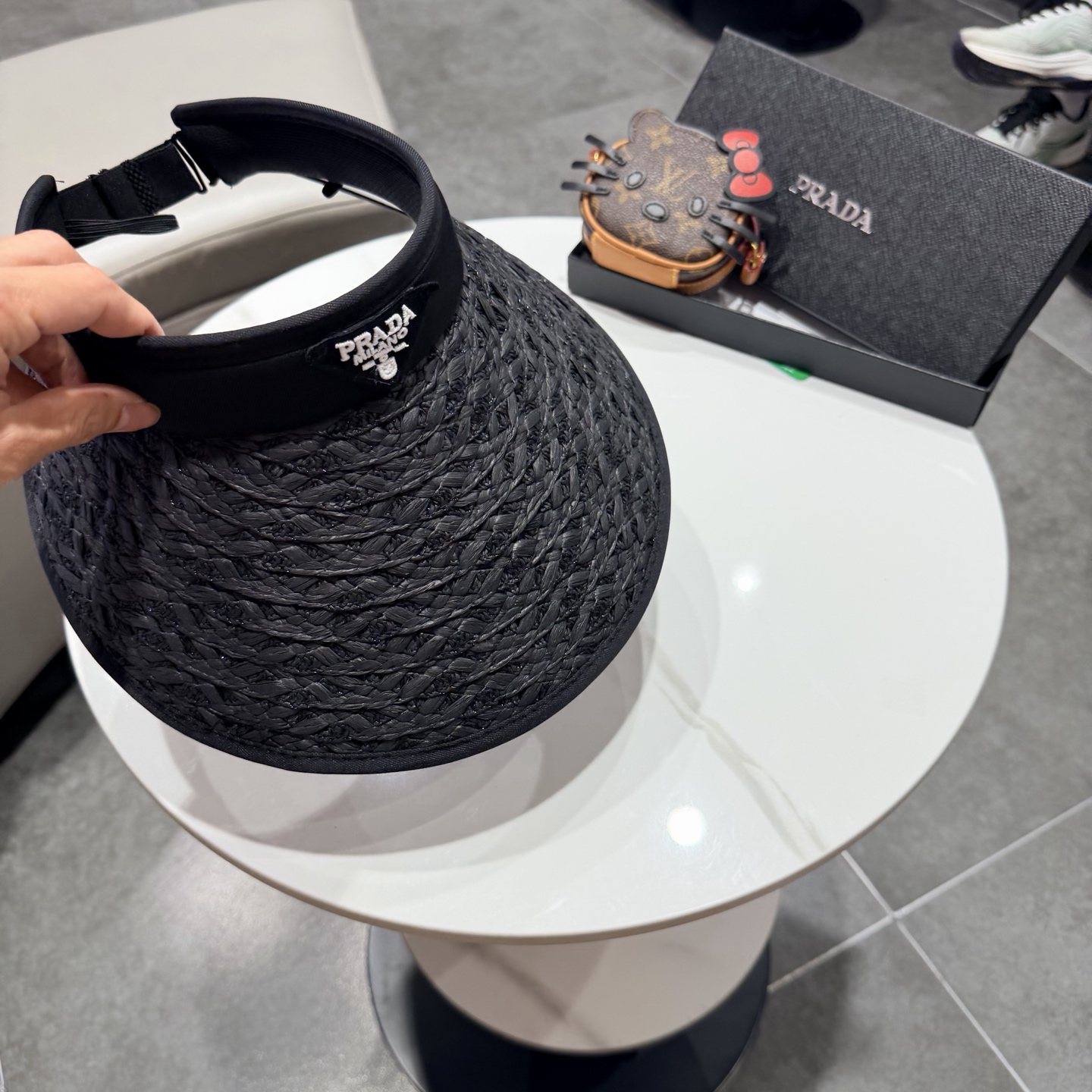 普拉达空顶帽遮阳效果一流🥳🥳墙裂推荐🔺