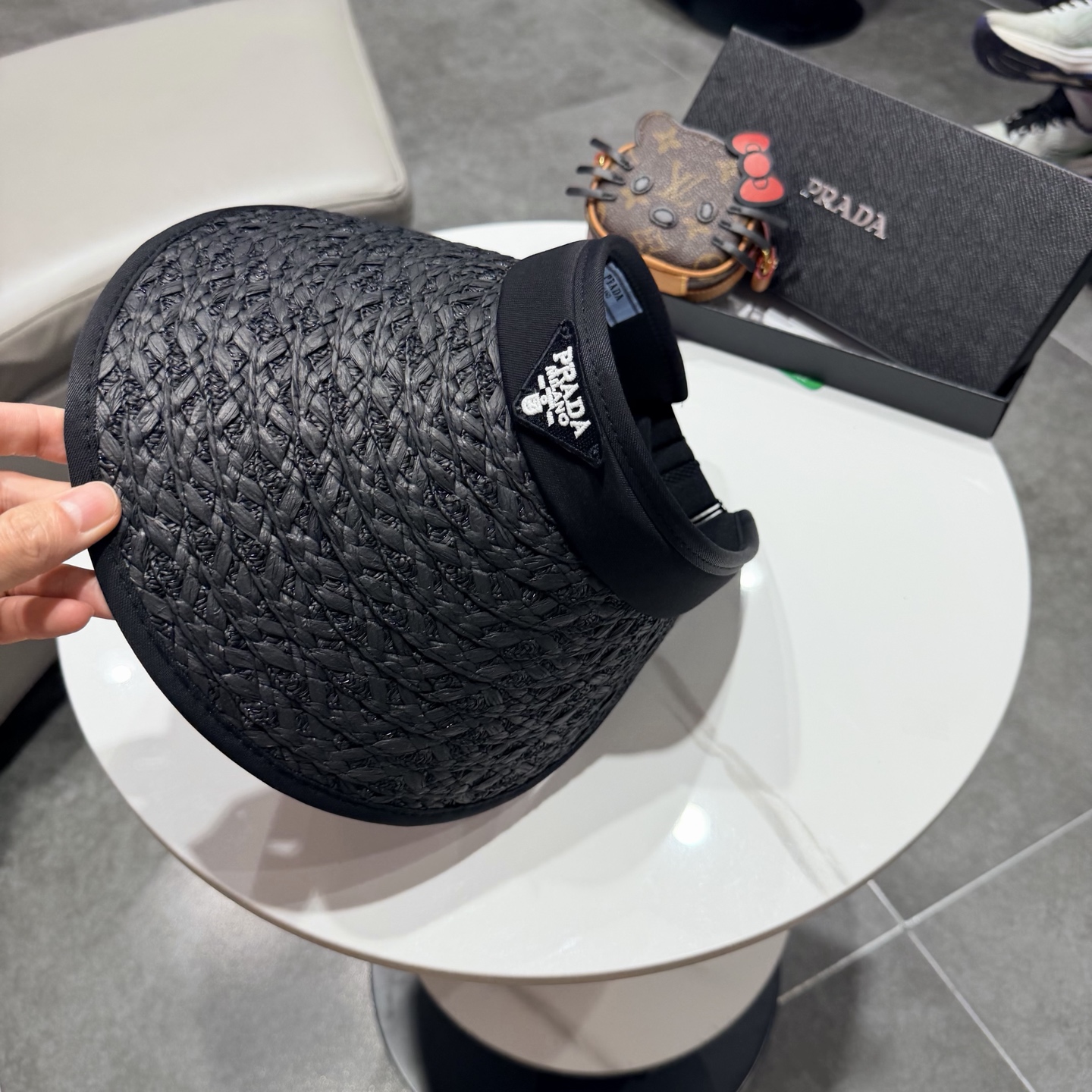 普拉达空顶帽遮阳效果一流🥳🥳墙裂推荐🔺