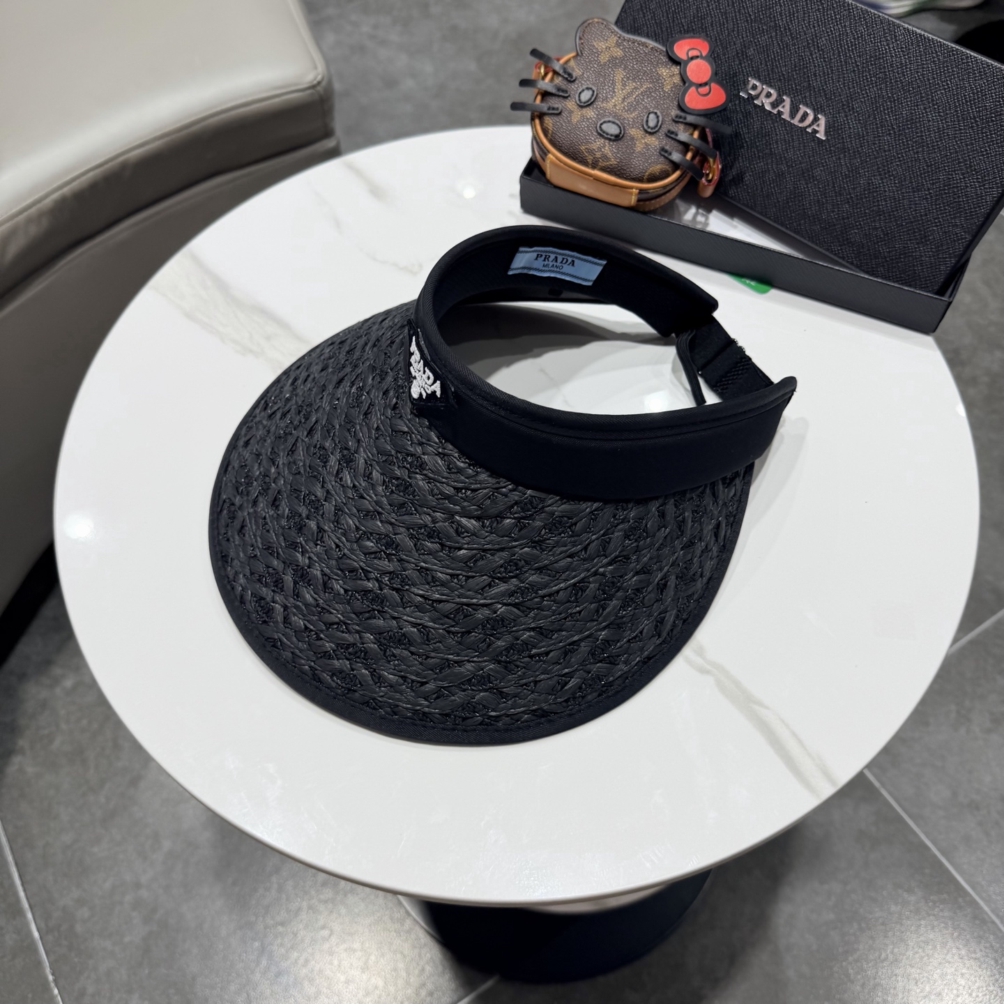 普拉达空顶帽遮阳效果一流🥳🥳墙裂推荐🔺