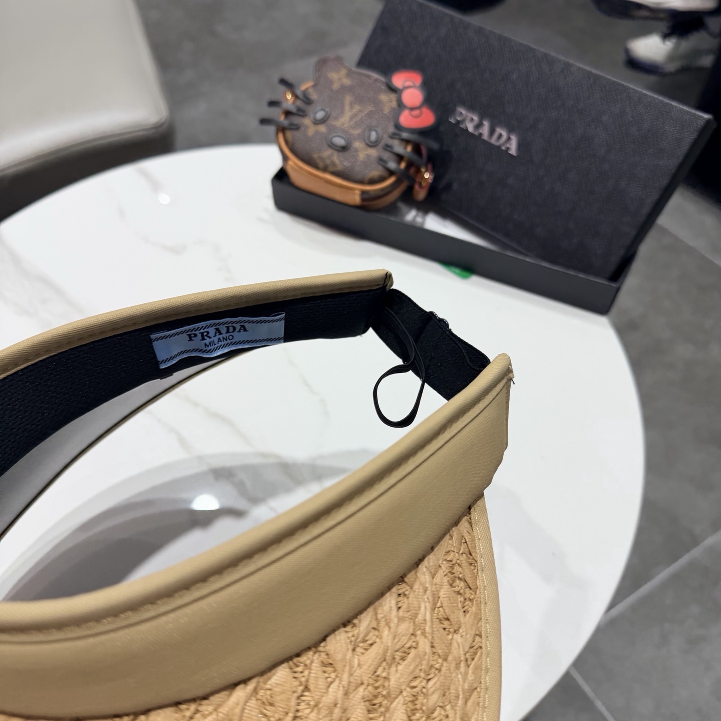 普拉达空顶帽遮阳效果一流🥳🥳墙裂推荐🔺