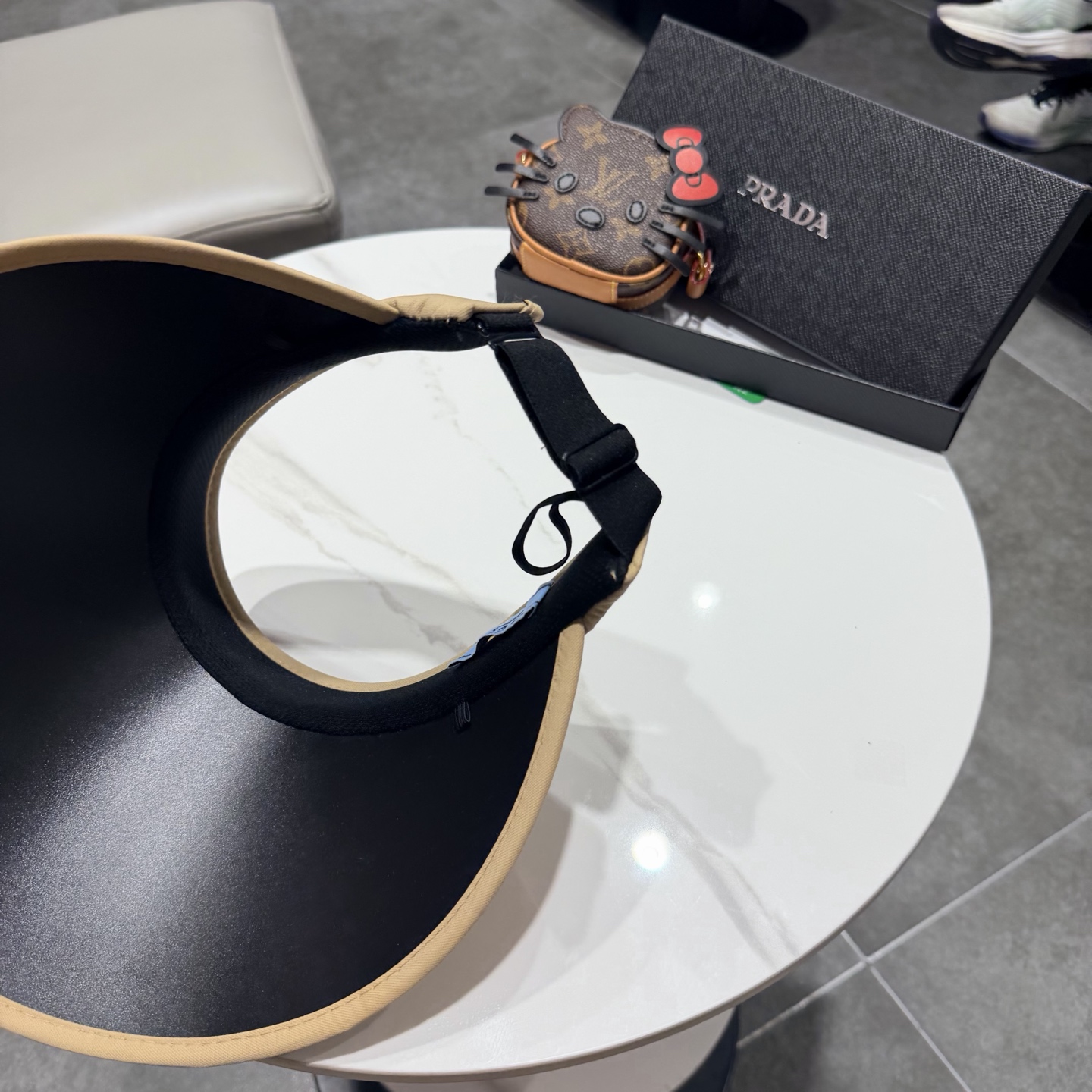 普拉达空顶帽遮阳效果一流🥳🥳墙裂推荐🔺