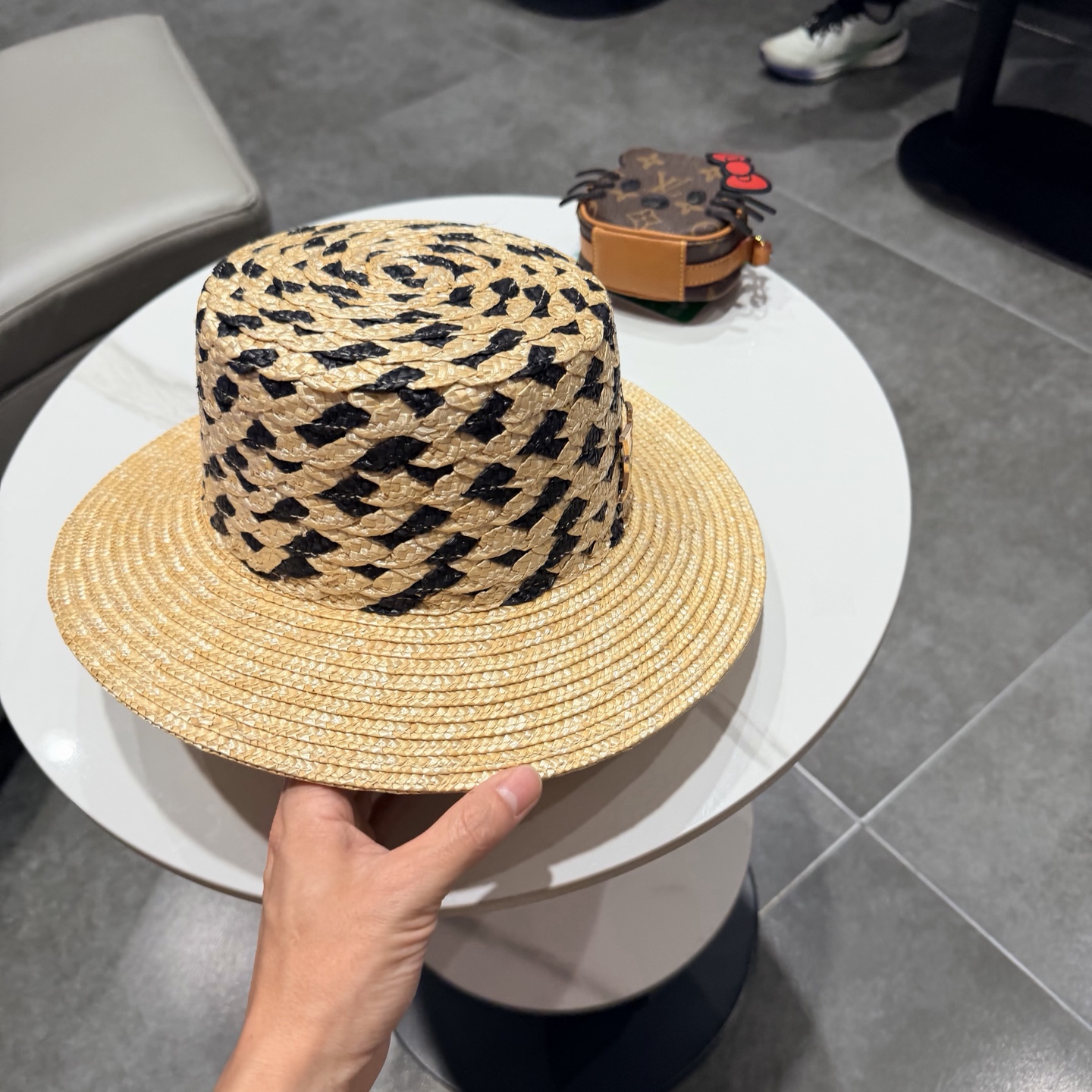 LV路易威登新款 麦秆草礼帽，2026新品草帽 平顶礼帽🎩 出游必备 头围57cm