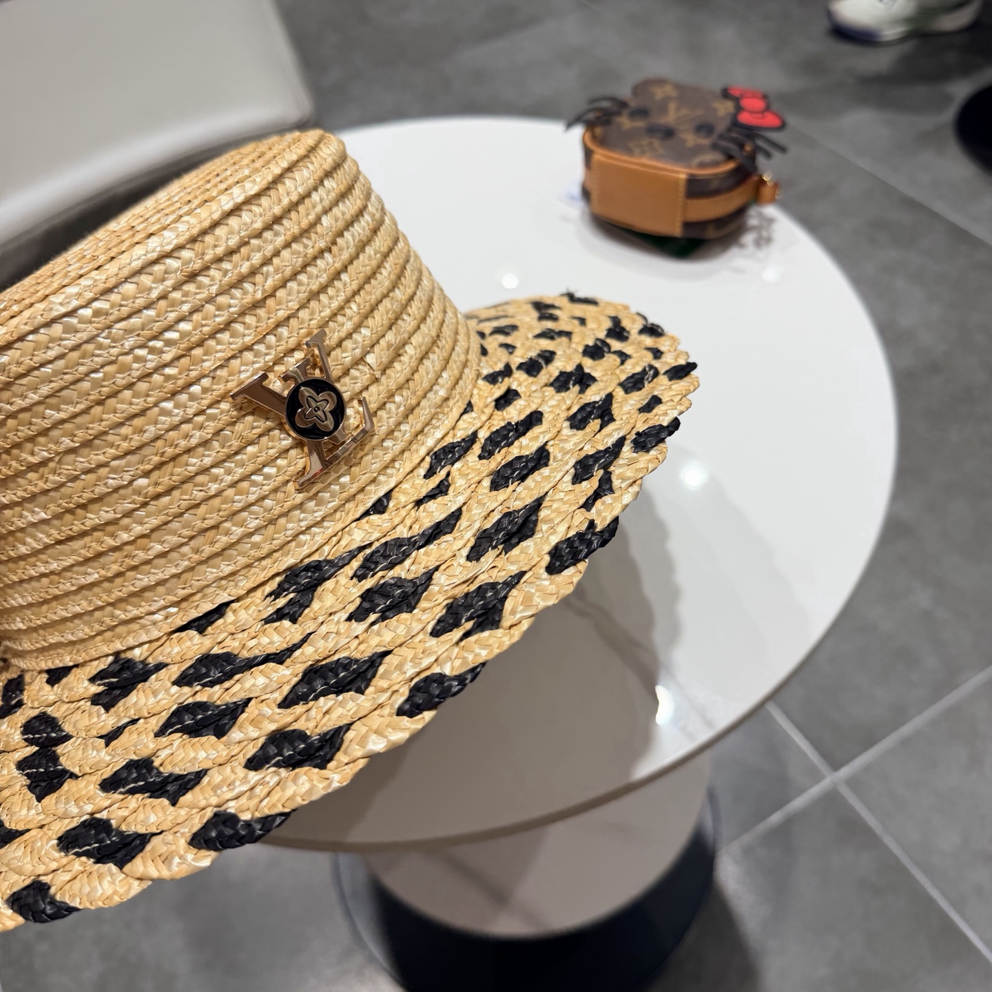 LV路易威登新款 麦秆草礼帽，2026新品草帽 平顶礼帽🎩 出游必备 头围57cm