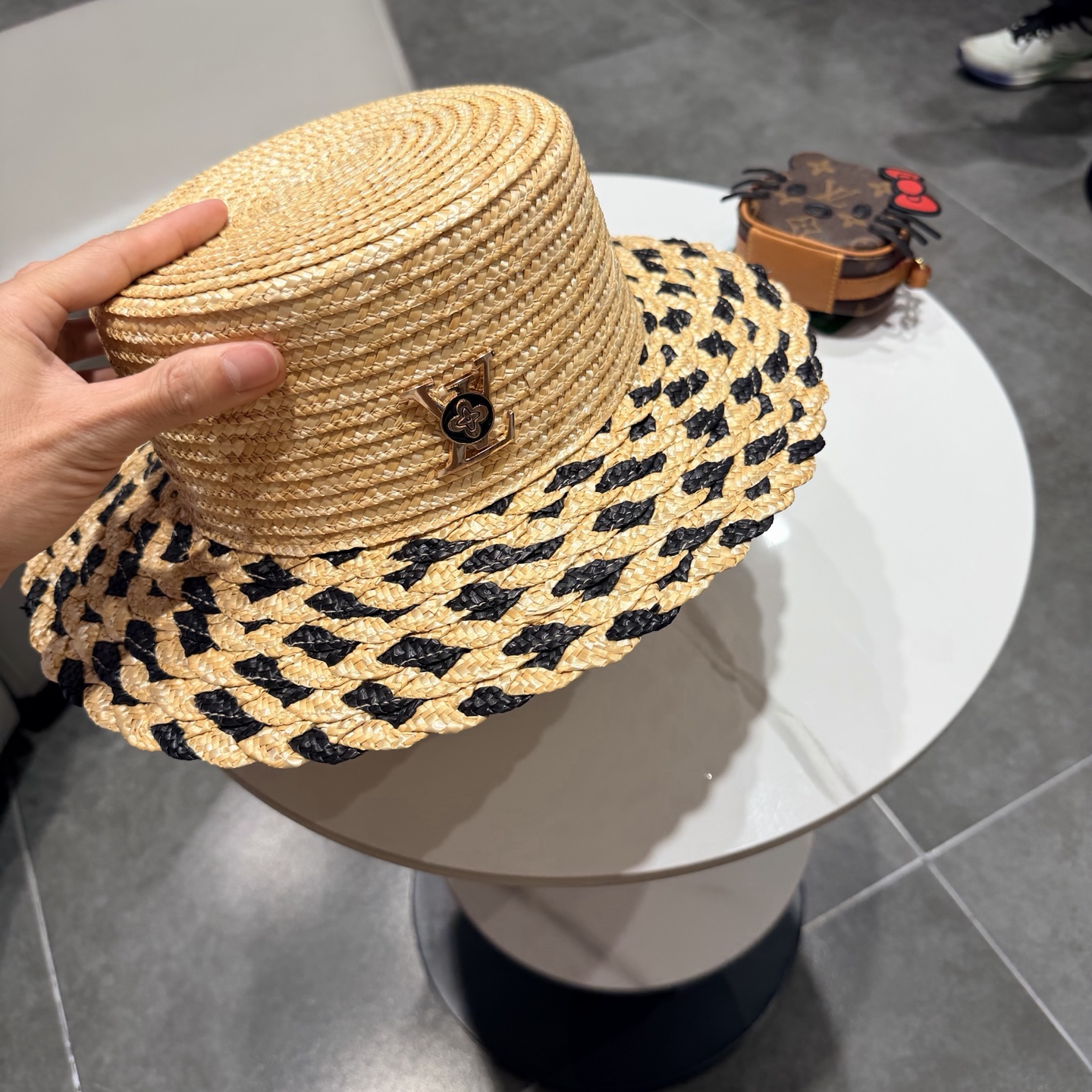 LV路易威登新款 麦秆草礼帽，2026新品草帽 平顶礼帽🎩 出游必备 头围57cm