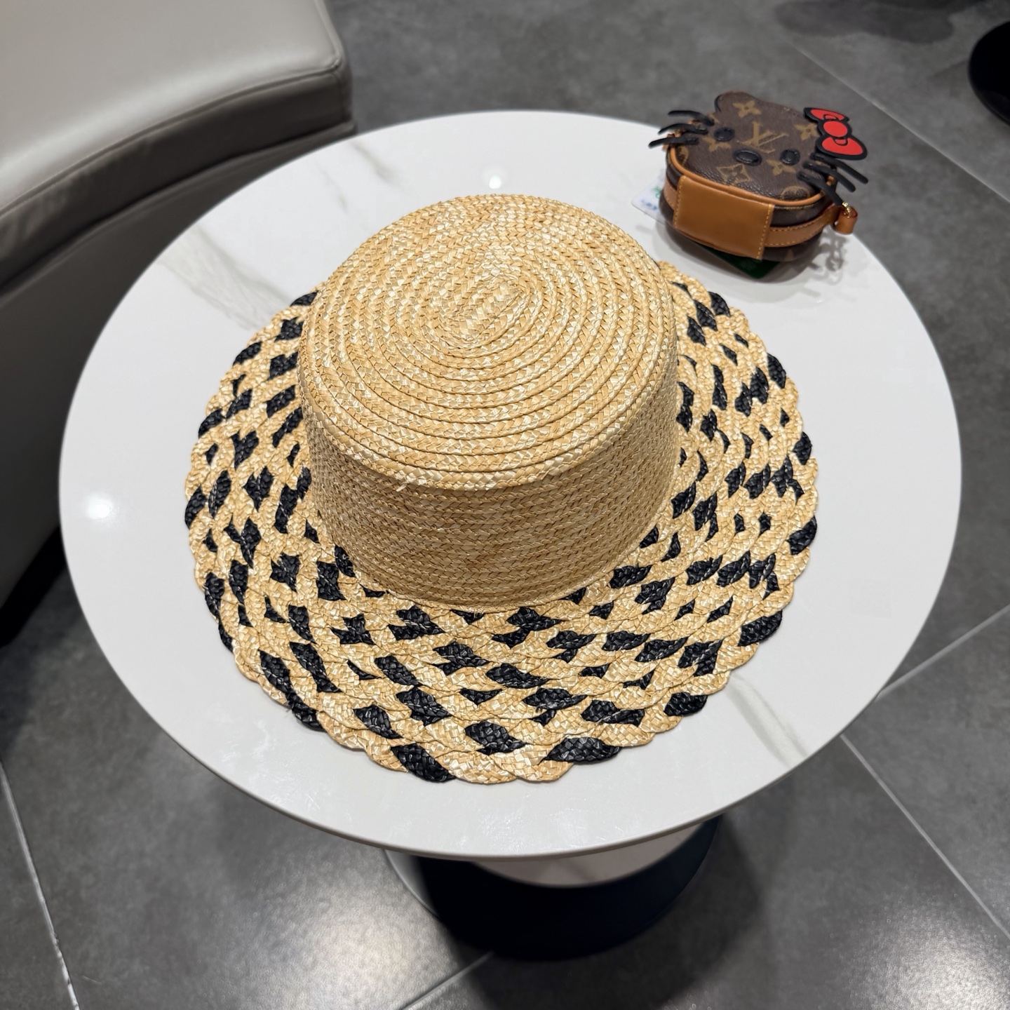 LV路易威登新款 麦秆草礼帽，2026新品草帽 平顶礼帽🎩 出游必备 头围57cm