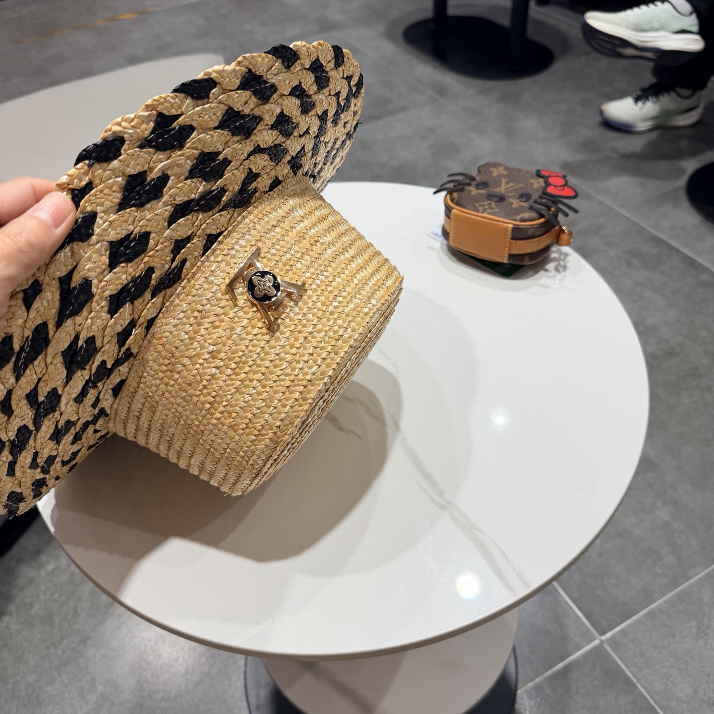 LV路易威登新款 麦秆草礼帽，2026新品草帽 平顶礼帽🎩 出游必备 头围57cm