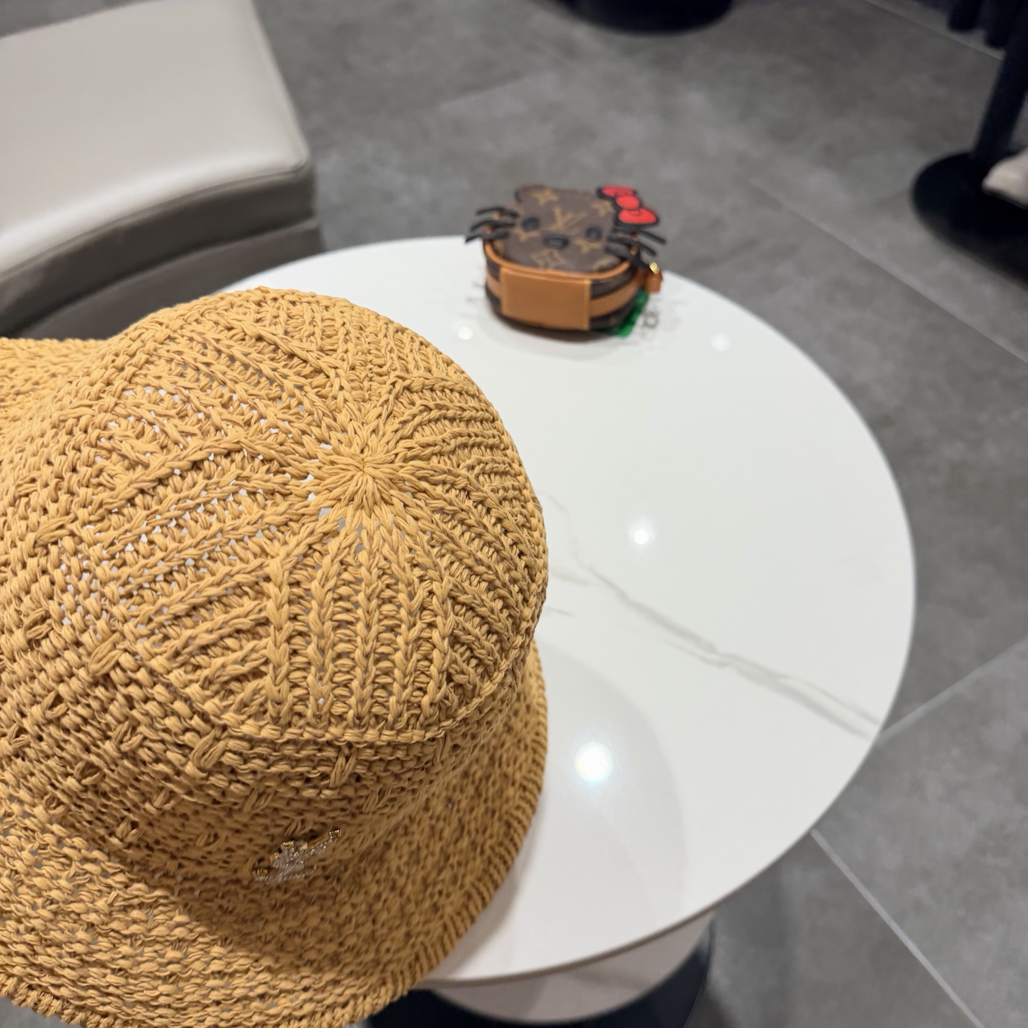 圣罗兰SAINT LAURENT 春夏季针织镂空撞色条纹水桶帽女百搭防晒出游遮阳帽渔夫帽显脸小