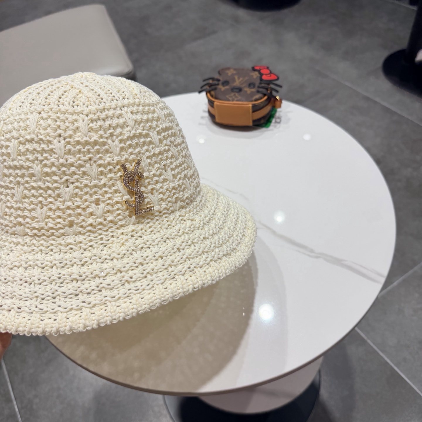 圣罗兰SAINT LAURENT 春夏季针织镂空撞色条纹水桶帽女百搭防晒出游遮阳帽渔夫帽显脸小