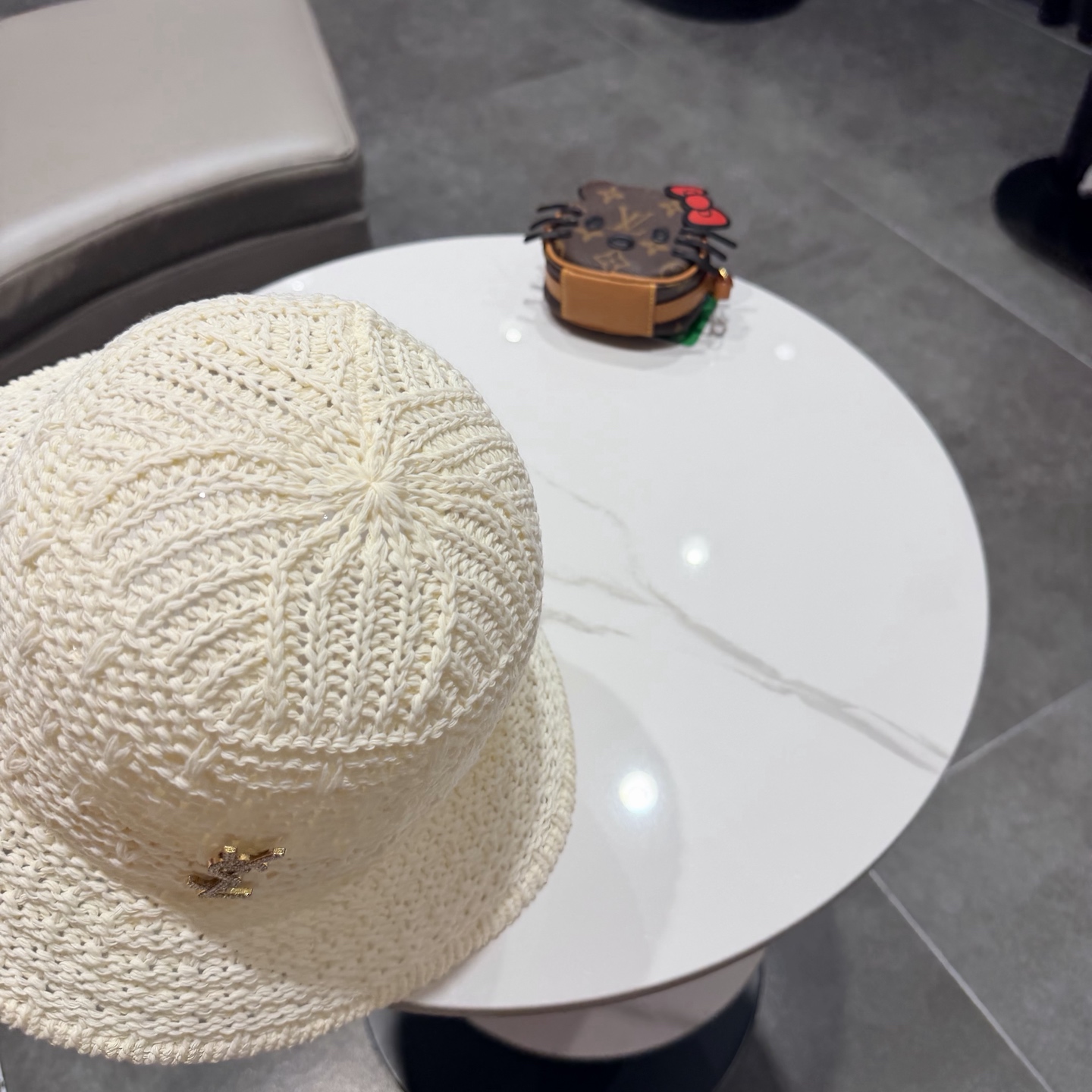 圣罗兰SAINT LAURENT 春夏季针织镂空撞色条纹水桶帽女百搭防晒出游遮阳帽渔夫帽显脸小