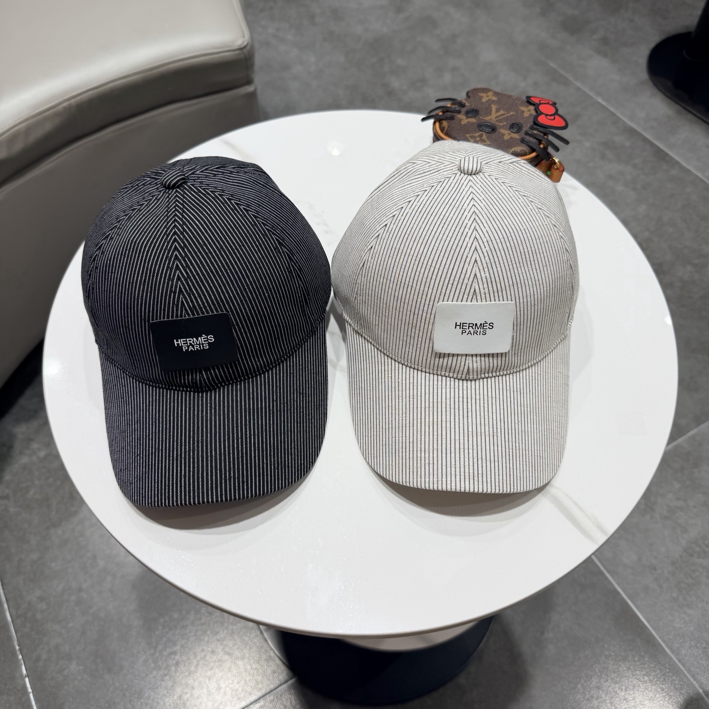 爱马仕Hermes 官网新品经典款 棒球帽🎩 原单品质 火爆来袭。 工艺非常精美[爱心] 高档大气上档次