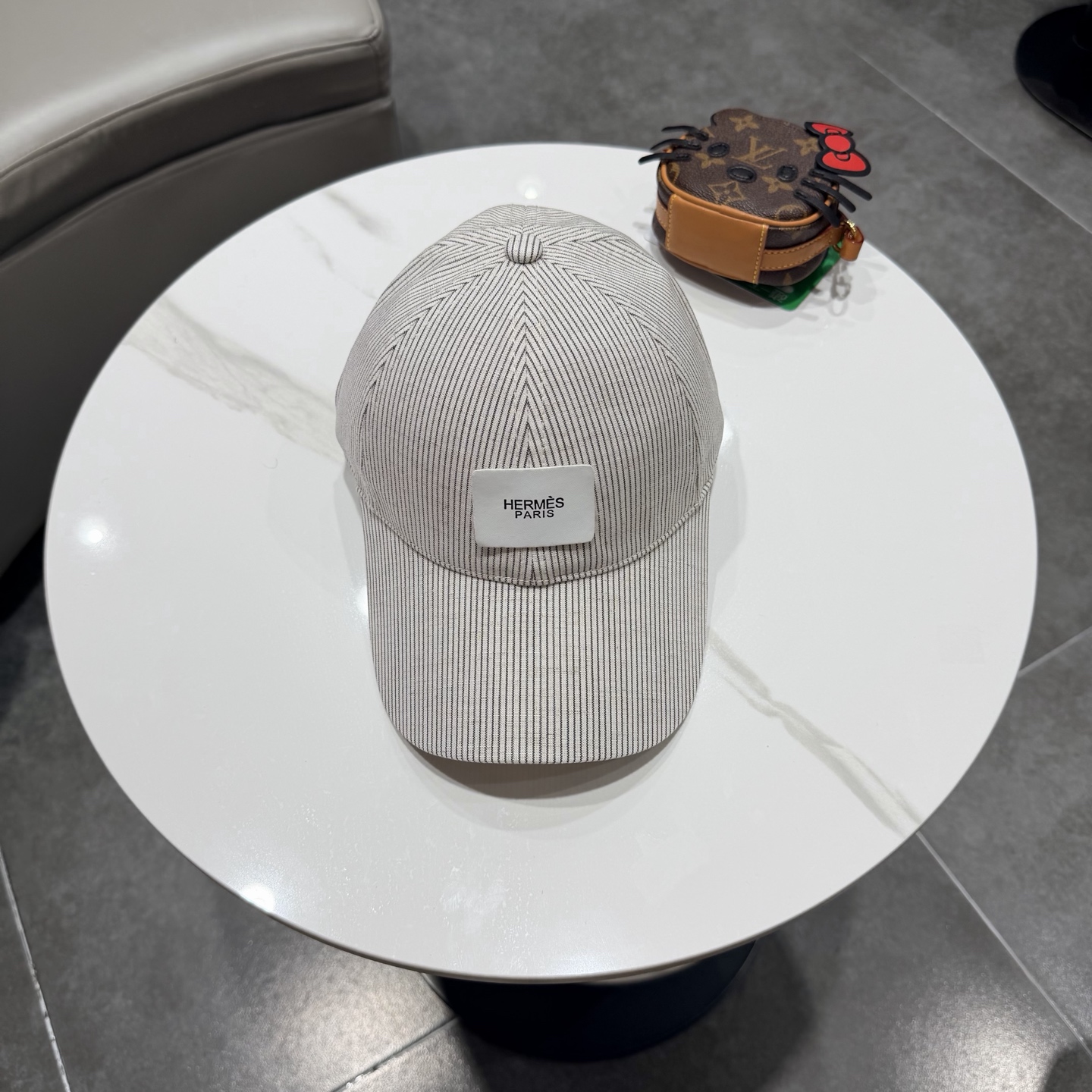 爱马仕Hermes 官网新品经典款 棒球帽🎩 原单品质 火爆来袭。 工艺非常精美[爱心] 高档大气上档次