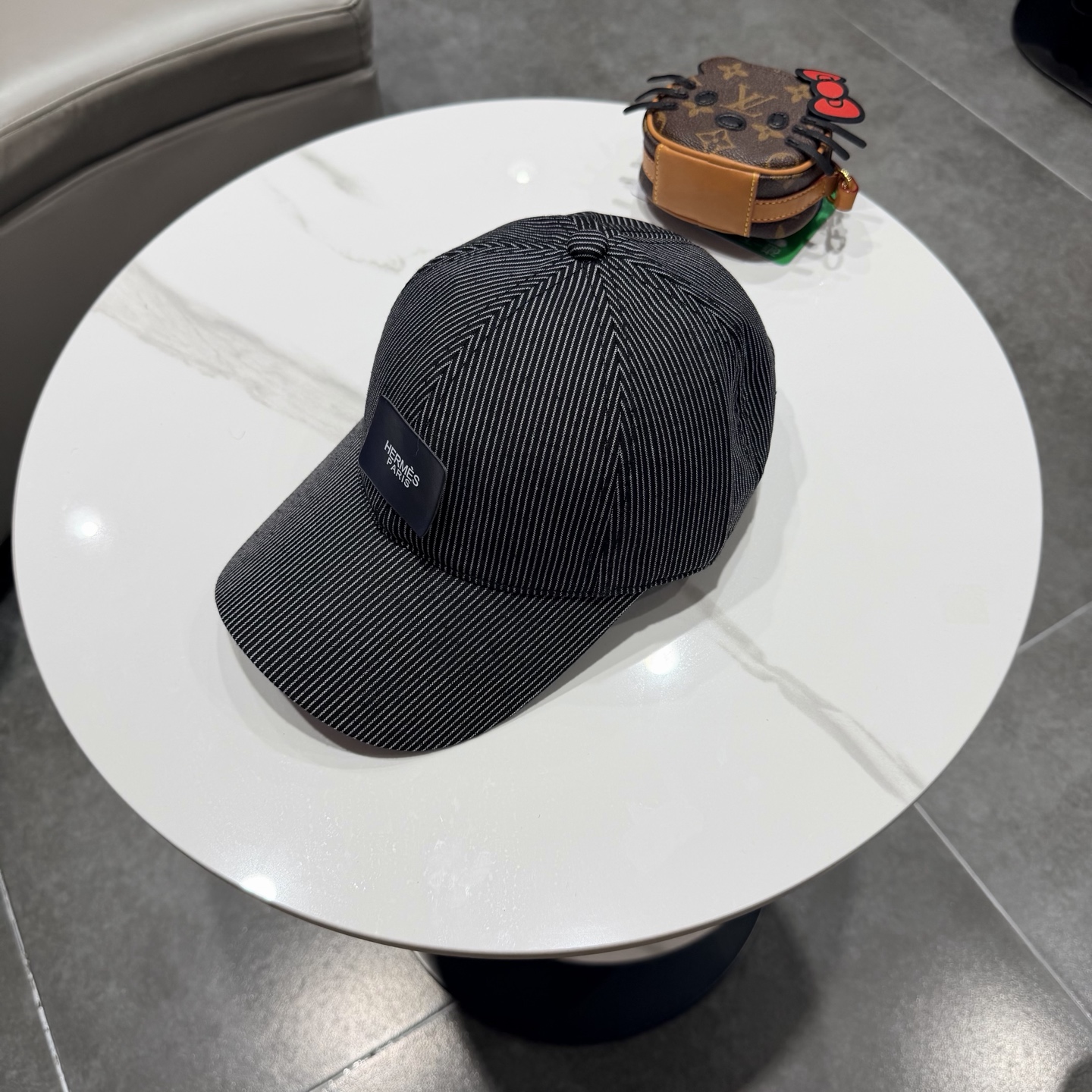 爱马仕Hermes 官网新品经典款 棒球帽🎩 原单品质 火爆来袭。 工艺非常精美[爱心] 高档大气上档次