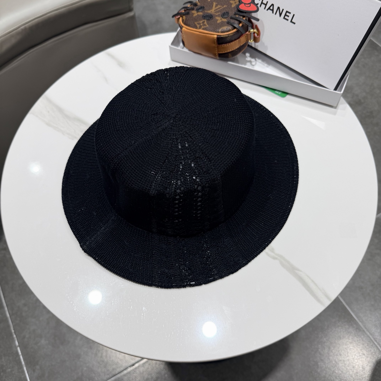 chanel日系镂空帽子女秋冬时尚平顶针织帽显脸小气质纯色礼帽