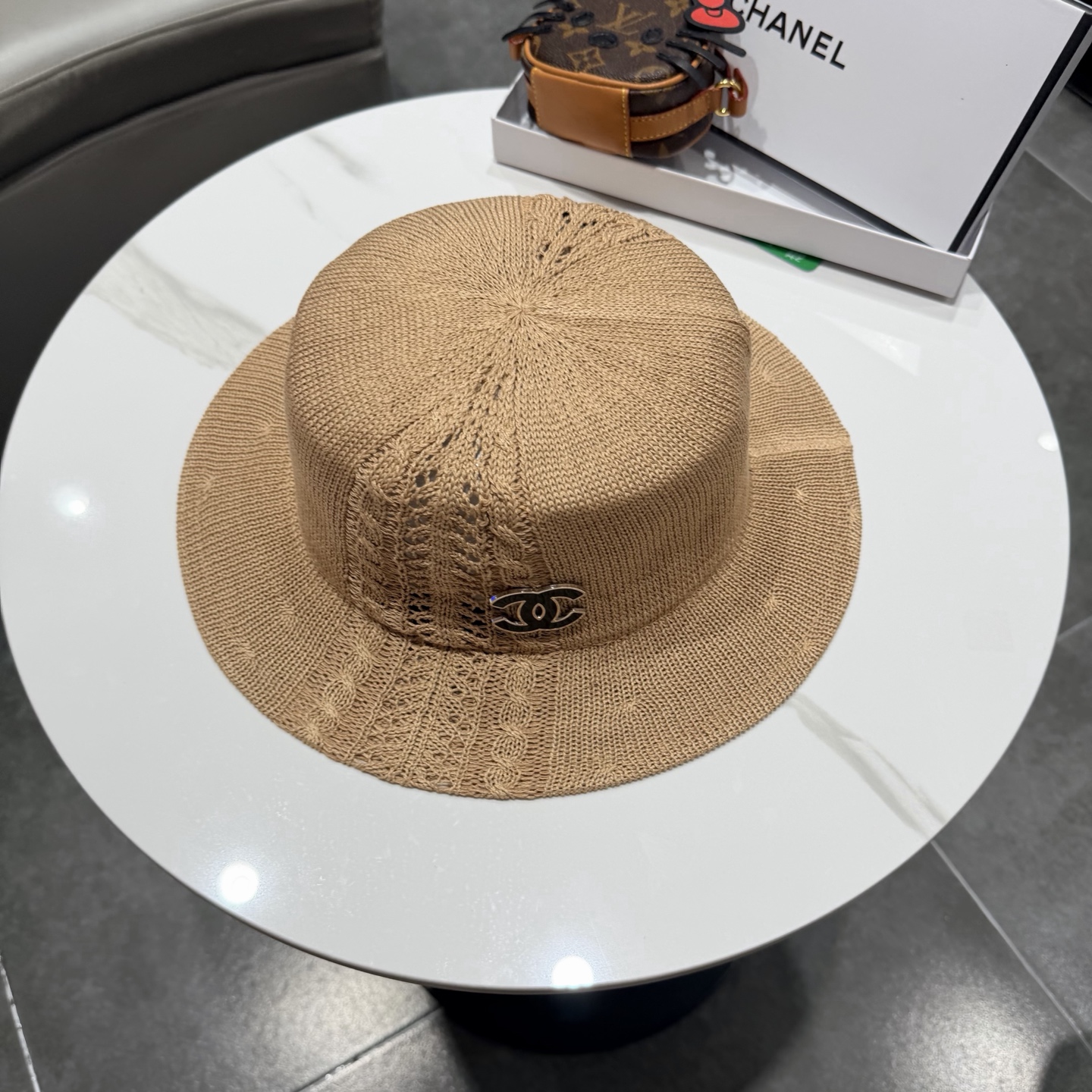 chanel日系镂空帽子女秋冬时尚平顶针织帽显脸小气质纯色礼帽