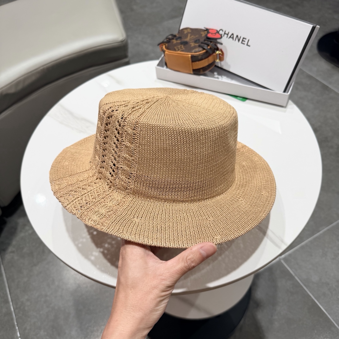 chanel日系镂空帽子女秋冬时尚平顶针织帽显脸小气质纯色礼帽