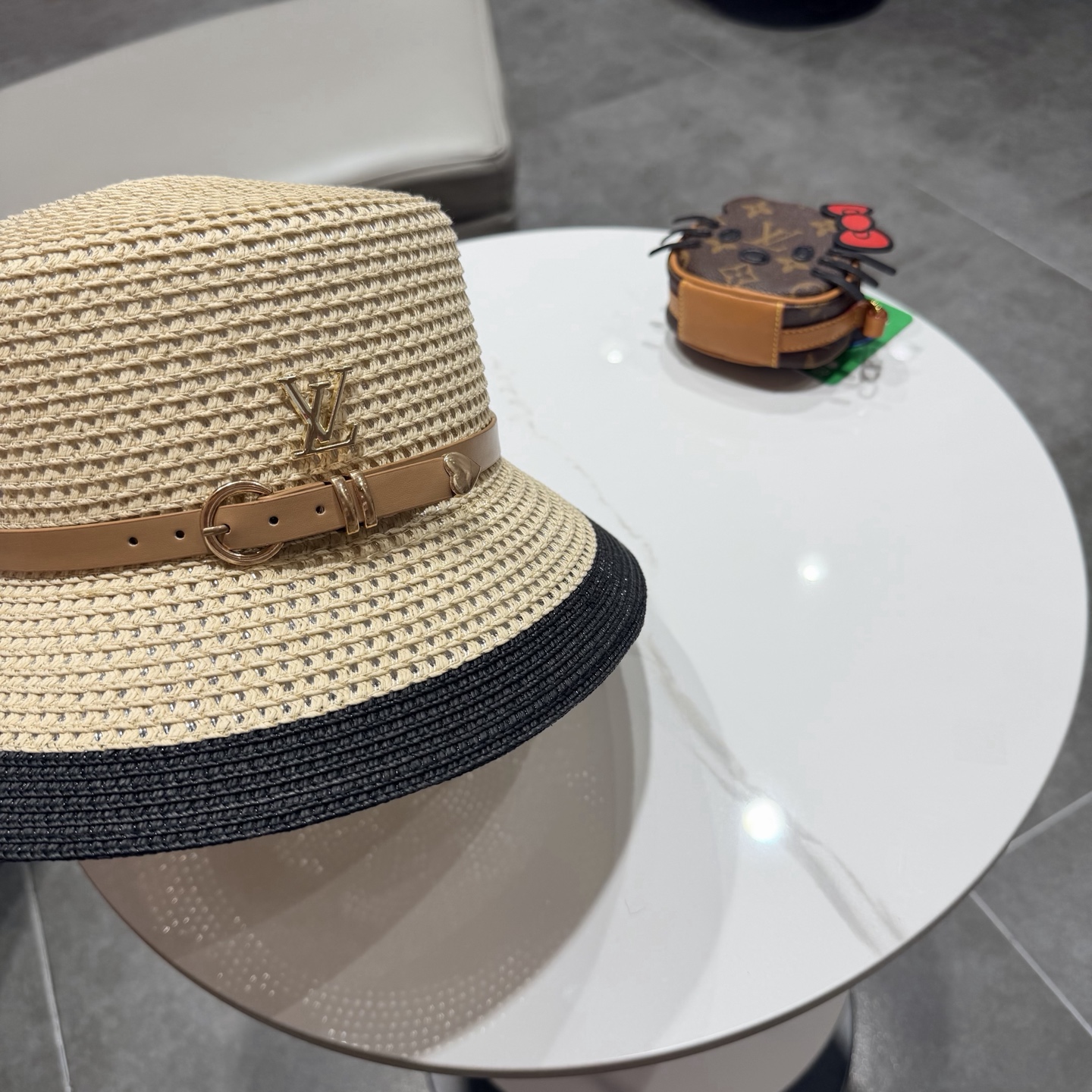 2026新款LV 草编经典爆款盆帽草帽礼帽🤩简约大方，百搭单品～出街首选，新款帽型超美腻