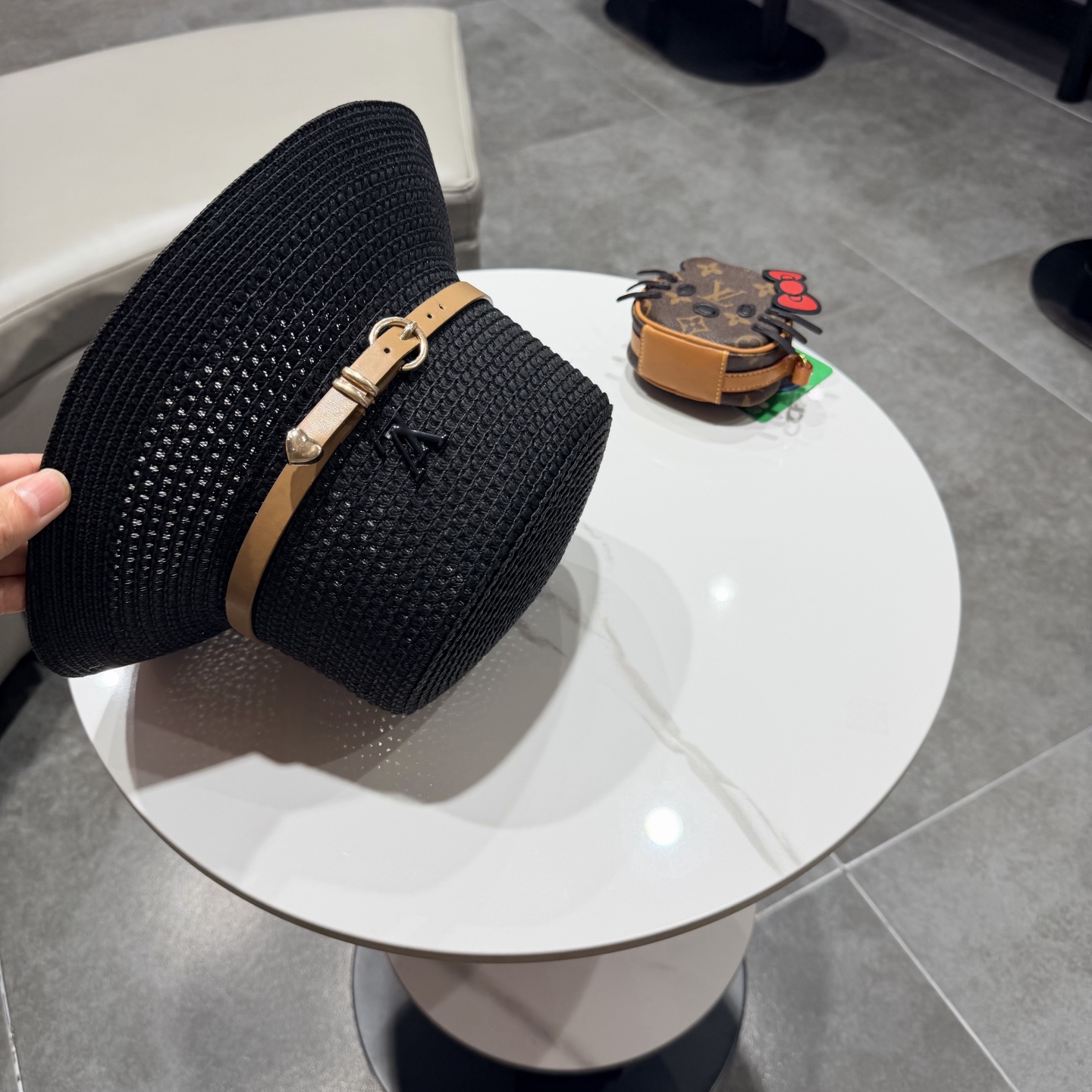 2026新款LV 草编经典爆款盆帽草帽礼帽🤩简约大方，百搭单品～出街首选，新款帽型超美腻