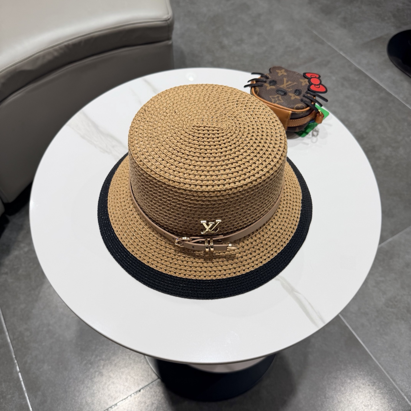 2026新款LV 草编经典爆款盆帽草帽礼帽🤩简约大方，百搭单品～出街首选，新款帽型超美腻