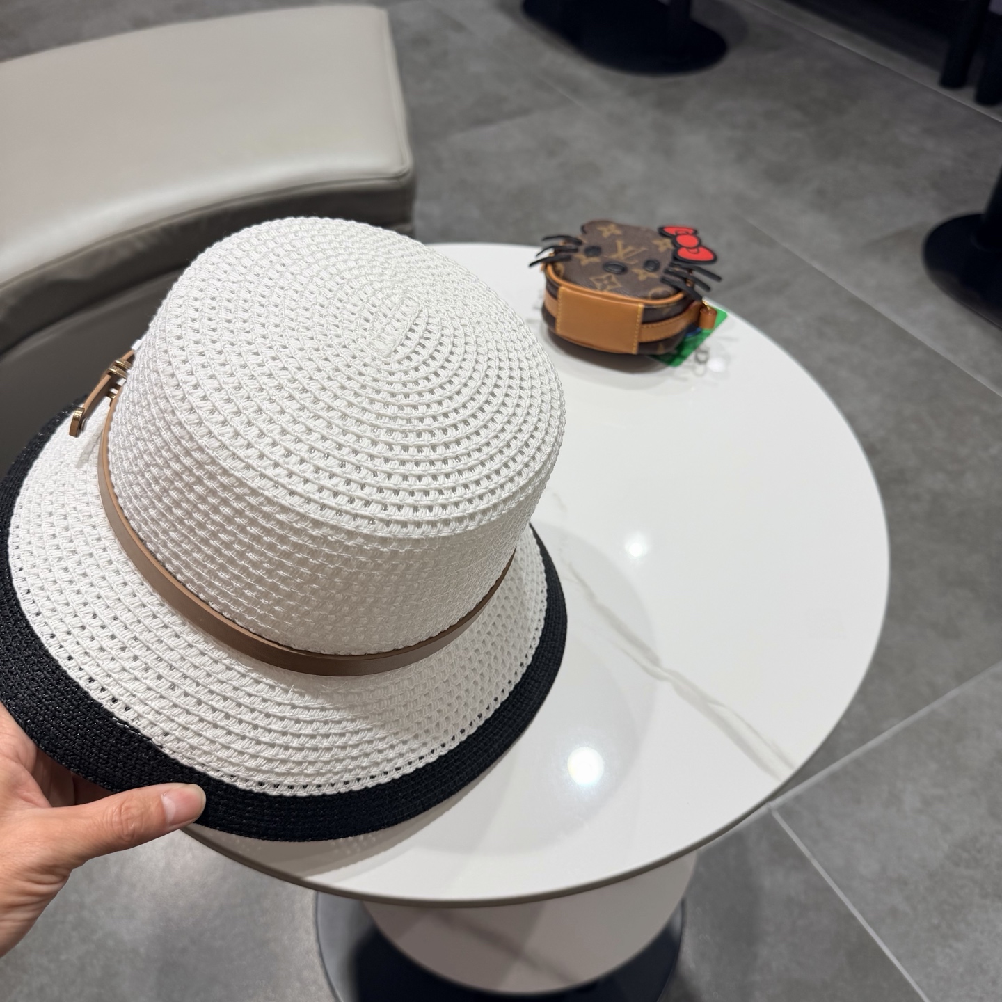 2026新款LV 草编经典爆款盆帽草帽礼帽🤩简约大方，百搭单品～出街首选，新款帽型超美腻