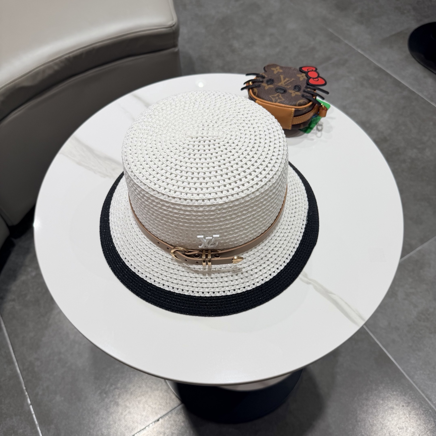 2026新款LV 草编经典爆款盆帽草帽礼帽🤩简约大方，百搭单品～出街首选，新款帽型超美腻