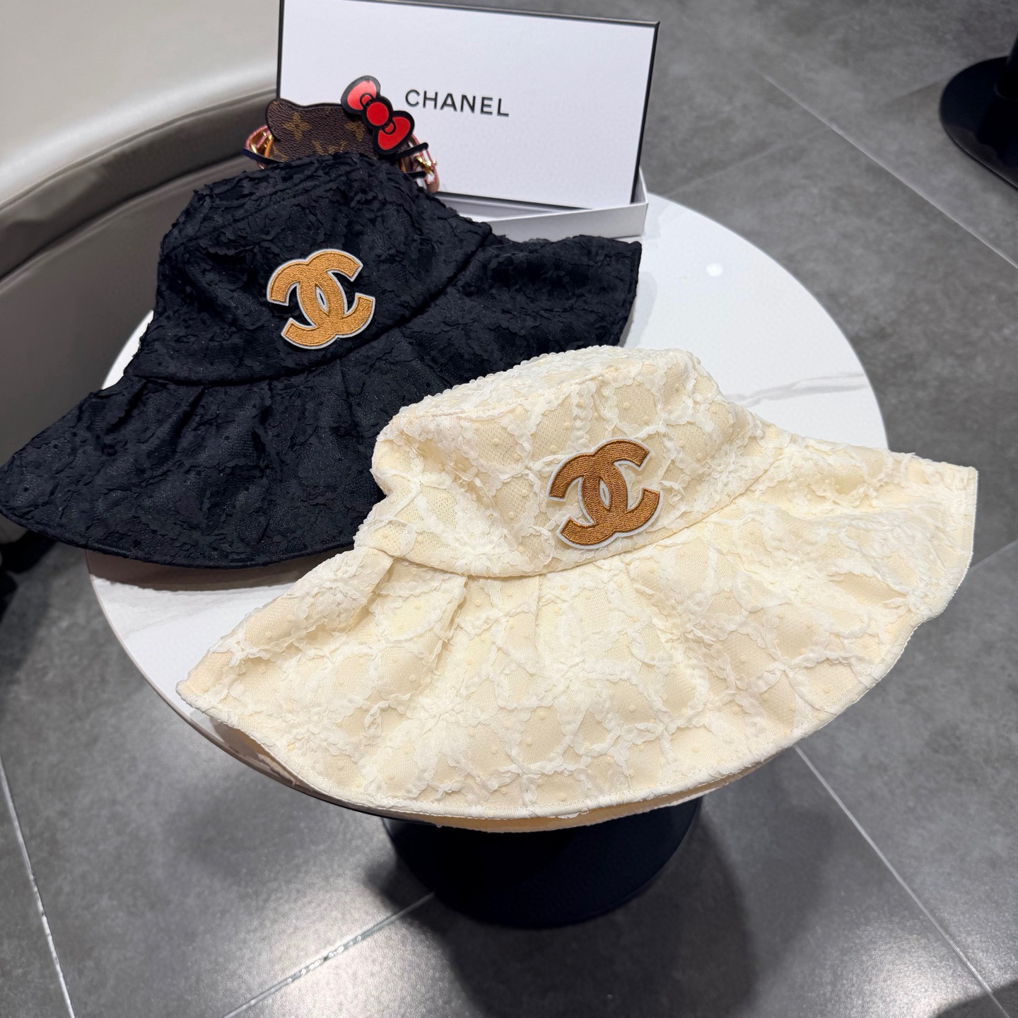 chane香奈儿l氛围感大檐蕾丝渔夫帽女春夏百搭黑胶防晒遮阳帽出游可折叠太阳帽