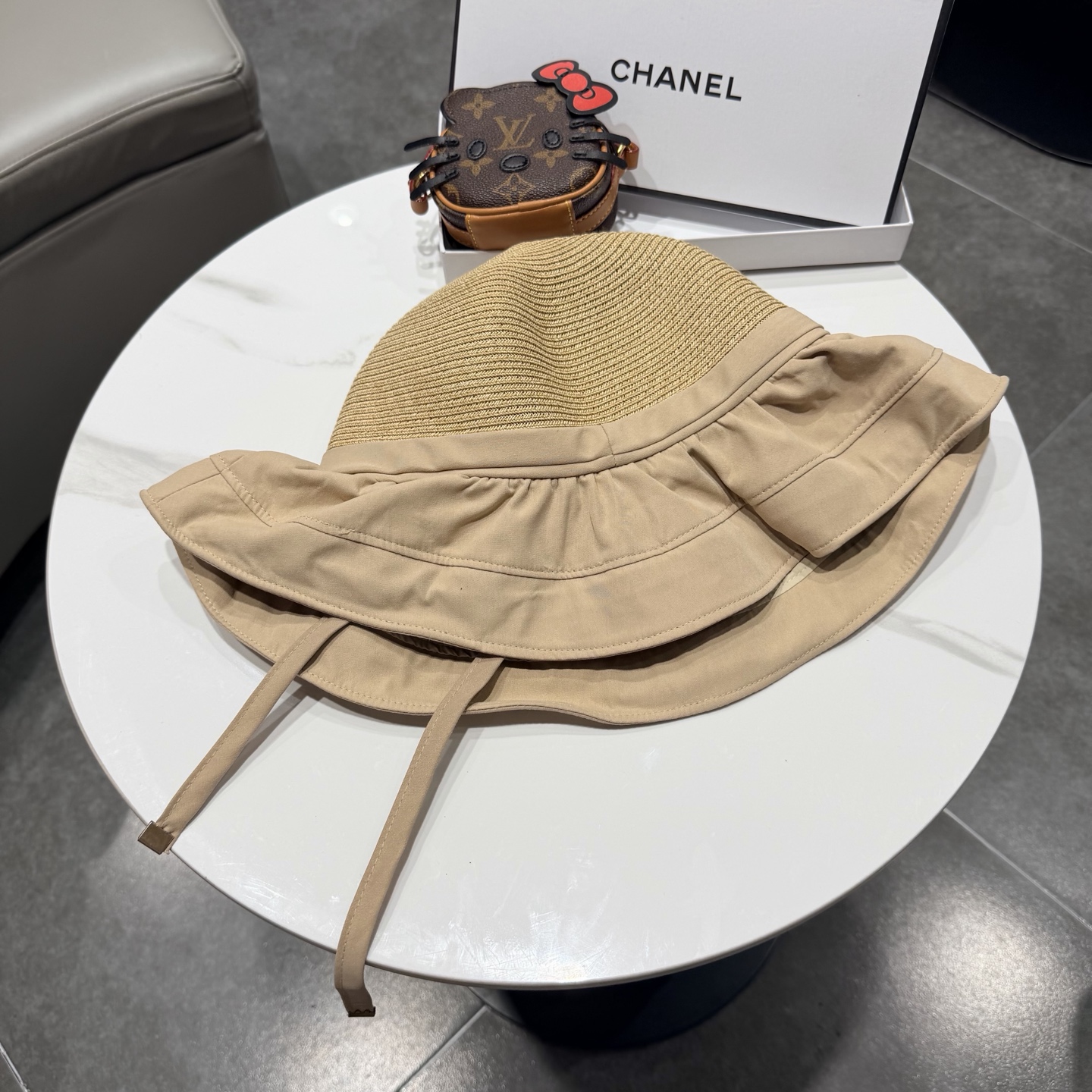 chanel香奈儿新款可收纳当包包渔夫帽子女防紫外线防晒太阳帽优雅百搭个性草帽