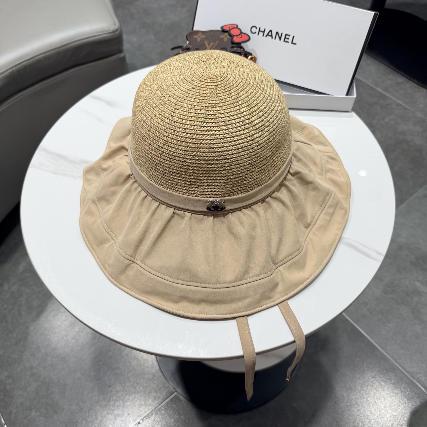 chanel香奈儿新款可收纳当包包渔夫帽子女防紫外线防晒太阳帽优雅百搭个性草帽
