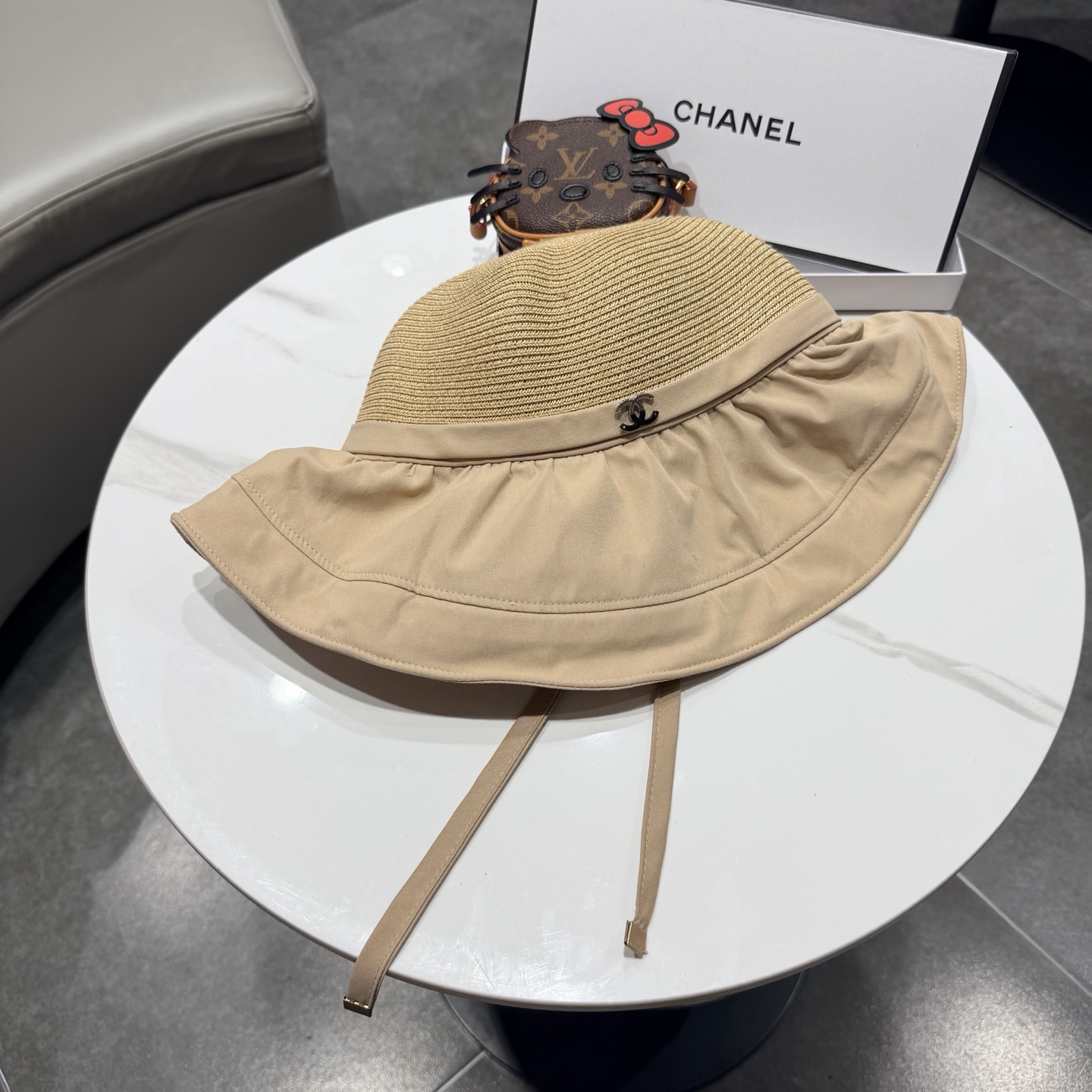 chanel香奈儿新款可收纳当包包渔夫帽子女防紫外线防晒太阳帽优雅百搭个性草帽