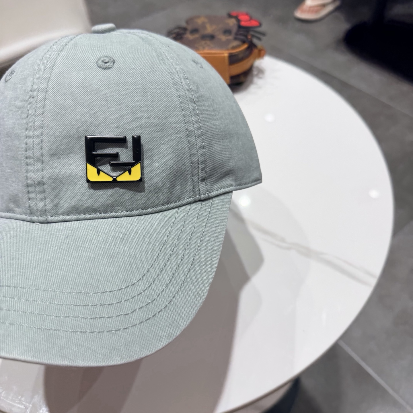 FENDI芬迪 棒球帽🧢 经典FF中古单品，气质穿搭单品，质量杠杠👍