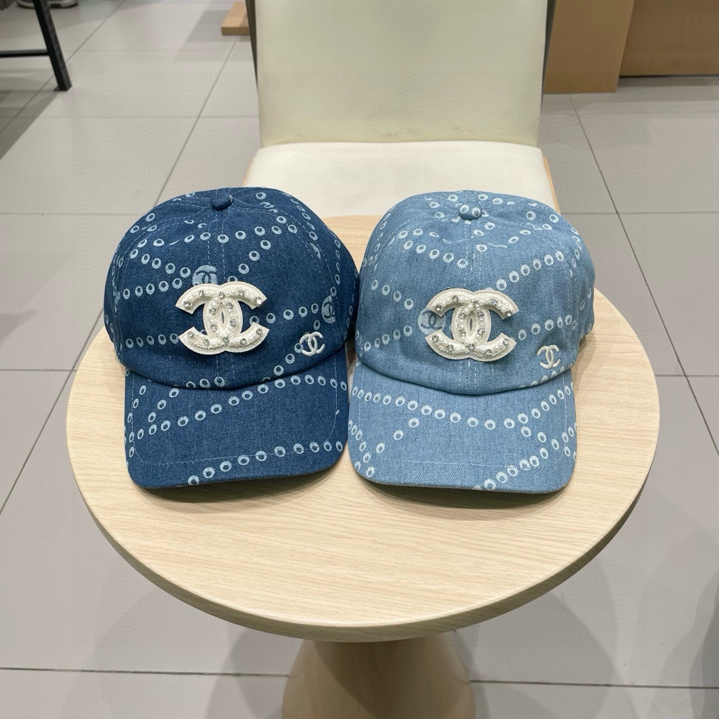 Chanel 25春夏新款丹宁牛仔链条印花渔夫帽显脸小遮阳防晒盆帽棒球鸭舌帽