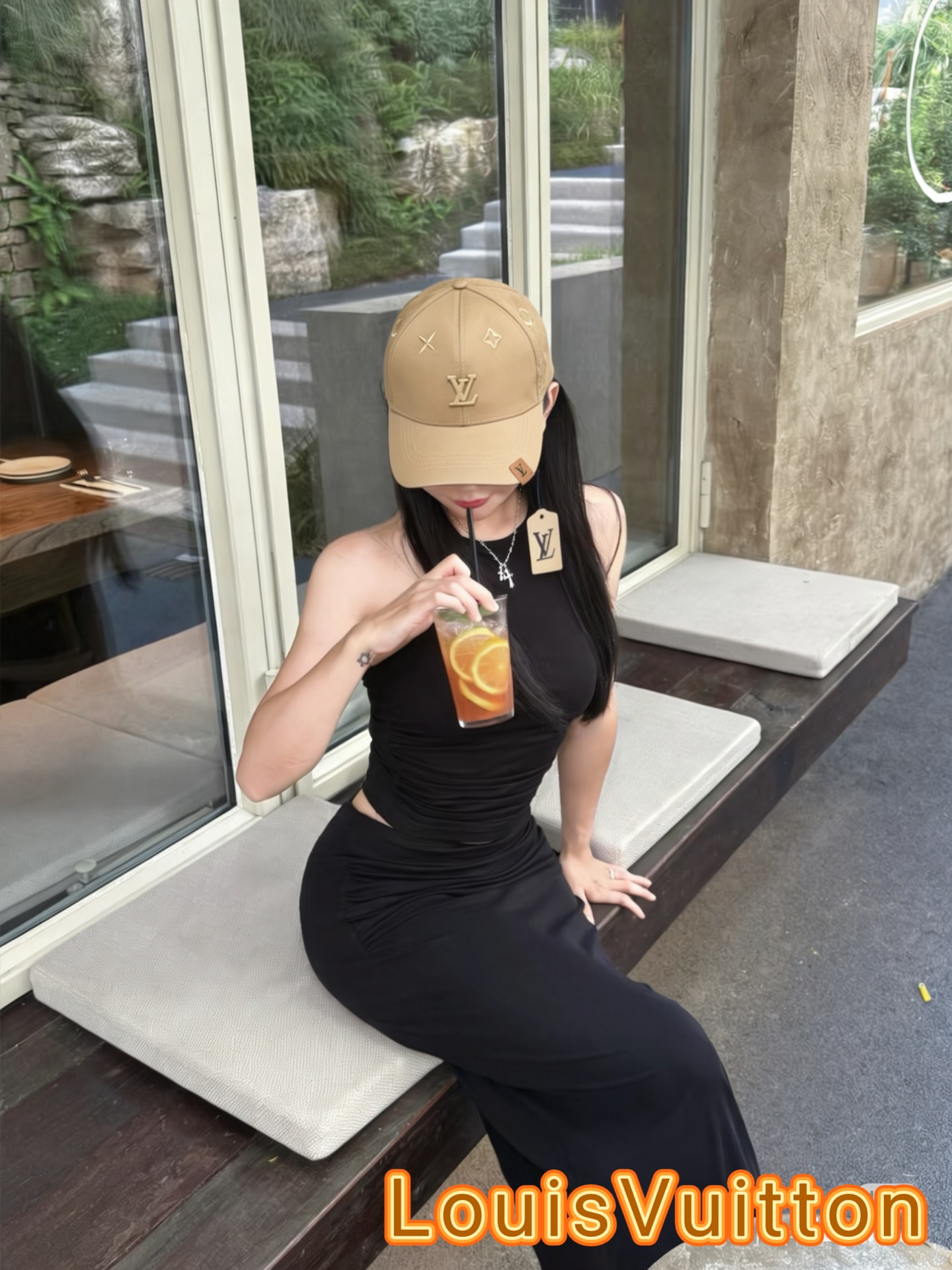 🧢路易威登棒球帽 LouisVuitton😍新款LV棒球帽，重工打造♥️高端大气，百搭款🤗男女通用！跑量