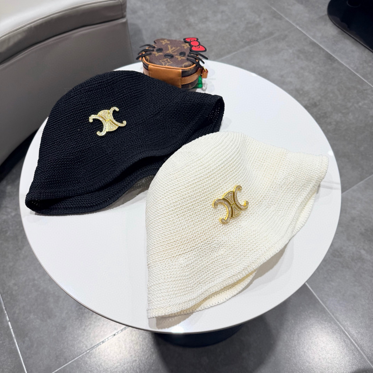 赛琳celine春夏季新款纯色甜美边渔夫帽女户外出游透气遮阳防晒帽子盆帽