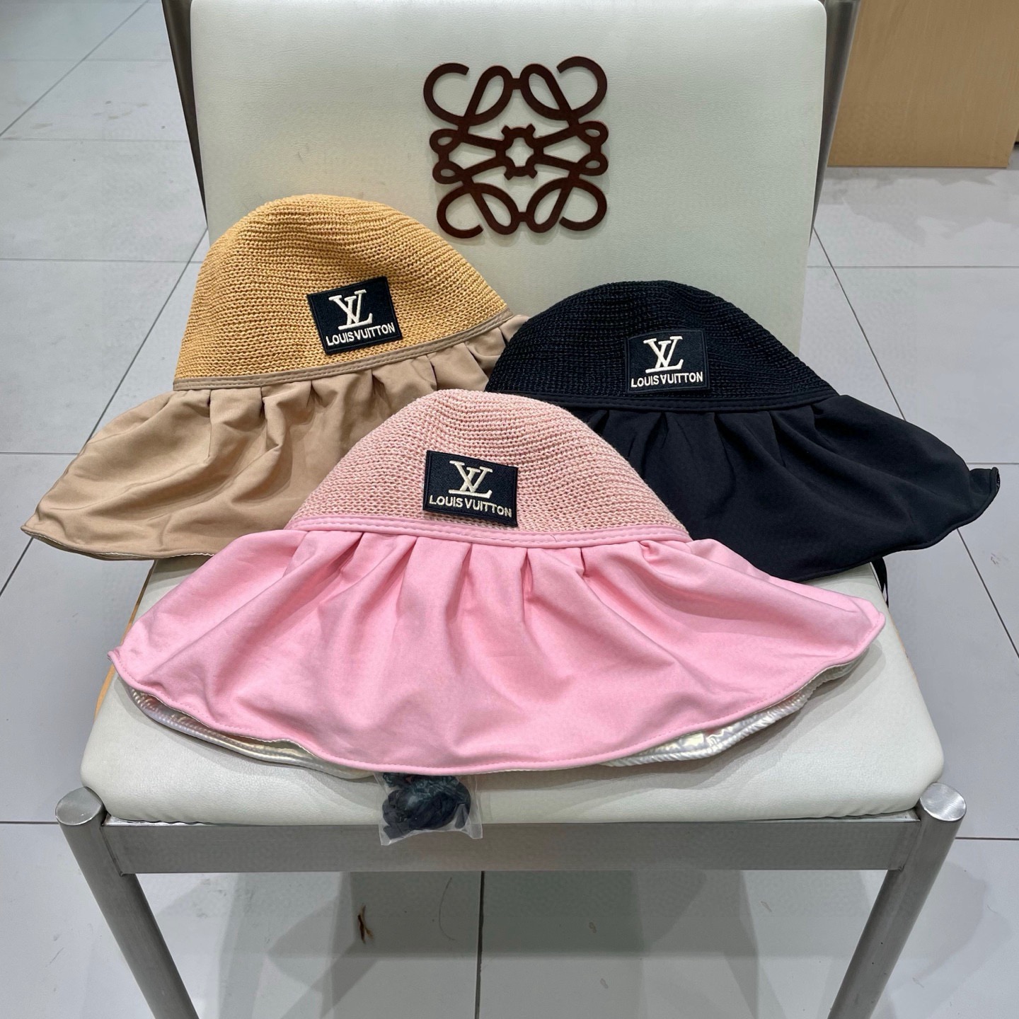 🧢路易威登LouisVuitton😍黑胶大檐防晒遮阳帽女夏季太阳遮脸防紫外线蝴蝶结大头围渔夫帽子
