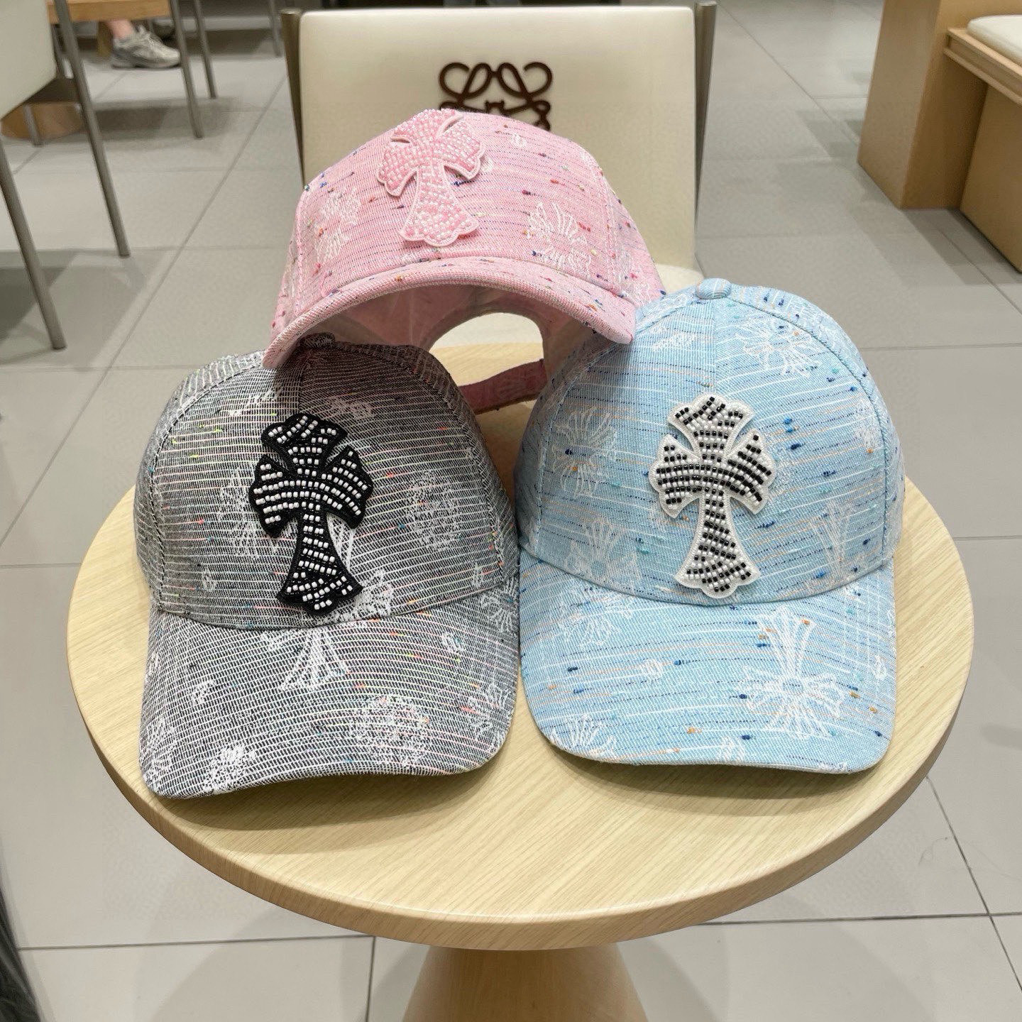 克罗心 🆕🆕25新款棒球帽，个性时尚经典十字架标志，休闲带点酷酷的感觉，中性款男女同款！超好搭！头围:5