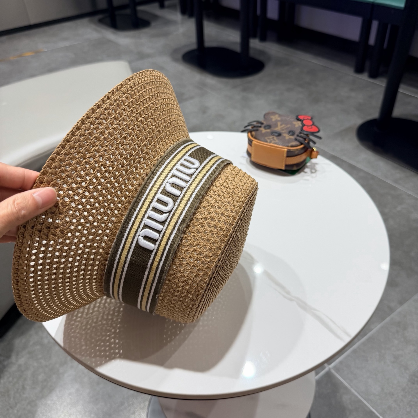 miumiu缪缪新款水桶礼帽，天然草帽，头围57cm