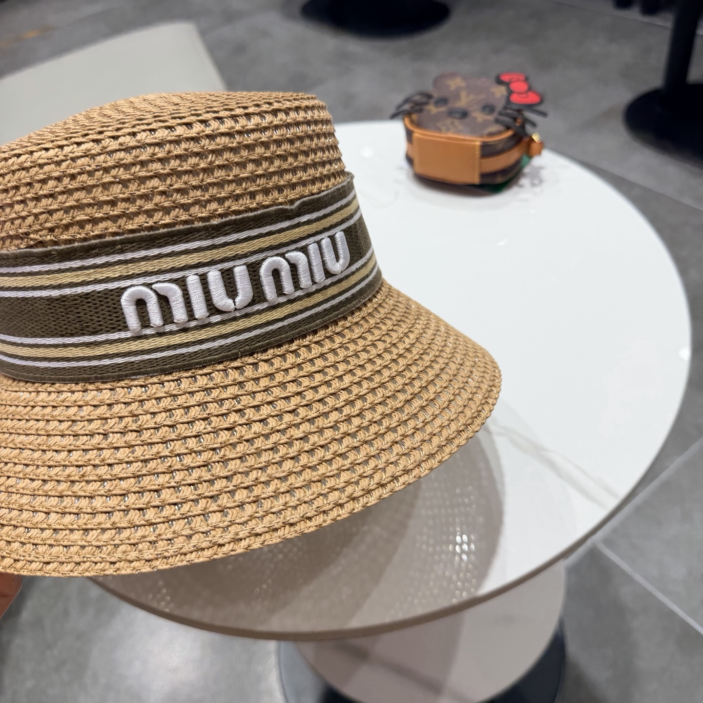 miumiu缪缪新款水桶礼帽，天然草帽，头围57cm