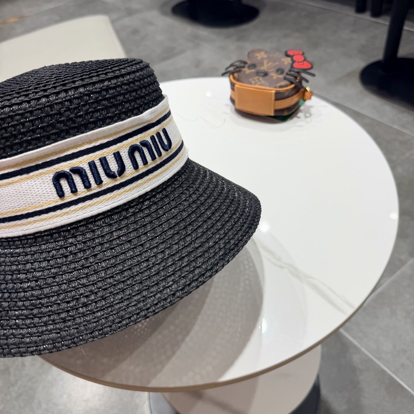 miumiu缪缪新款水桶礼帽，天然草帽，头围57cm