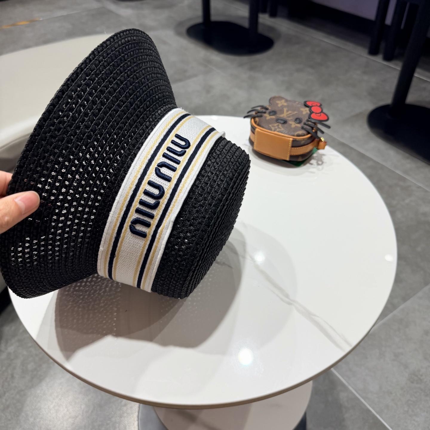 miumiu缪缪新款水桶礼帽，天然草帽，头围57cm